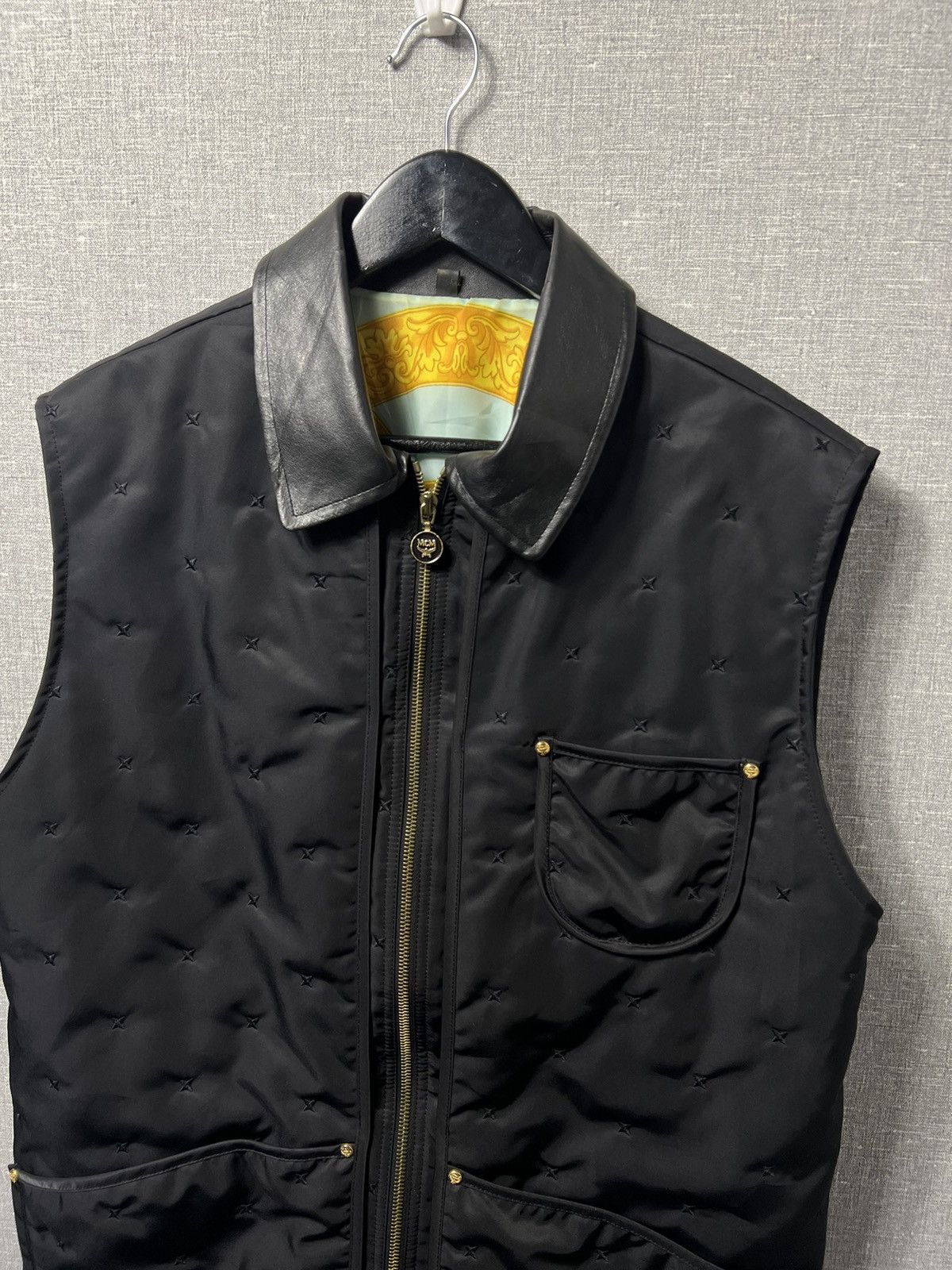 MCM Rare MCM Women’s Vest With Leather Collar Jacket Size M / US 6-8 / IT 42-44 - 2 Thumbnail