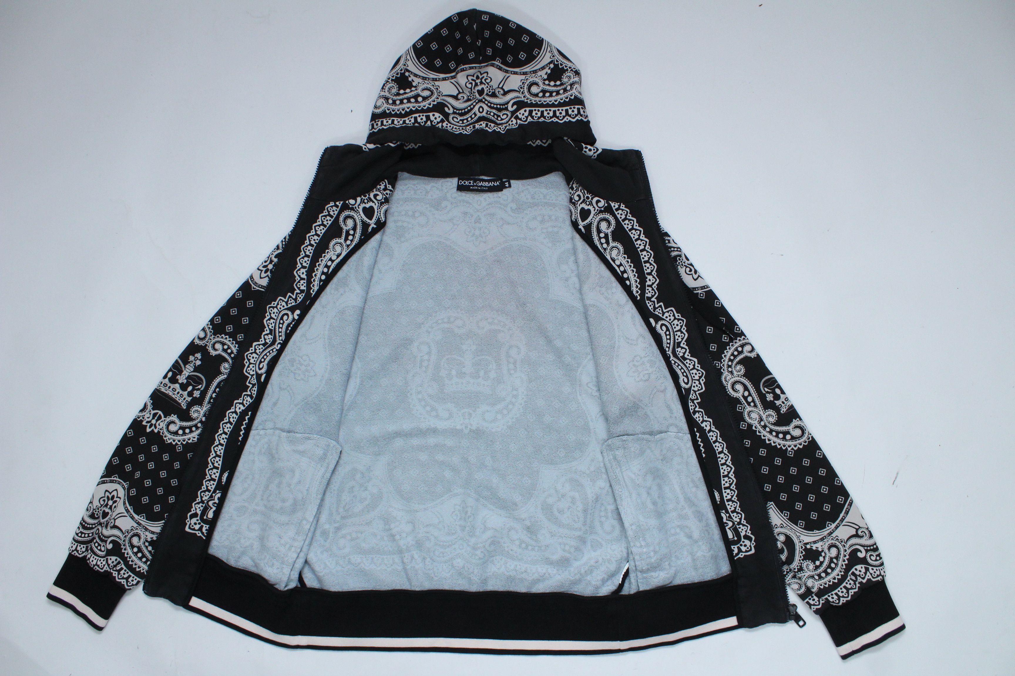 Dolce & Gabbana 1100$ Dolce Gabbana ZIP-UP HOODIE IN BANDANA PRINT Size 44 Size US S / EU 44-46 / 1 - 9 Thumbnail