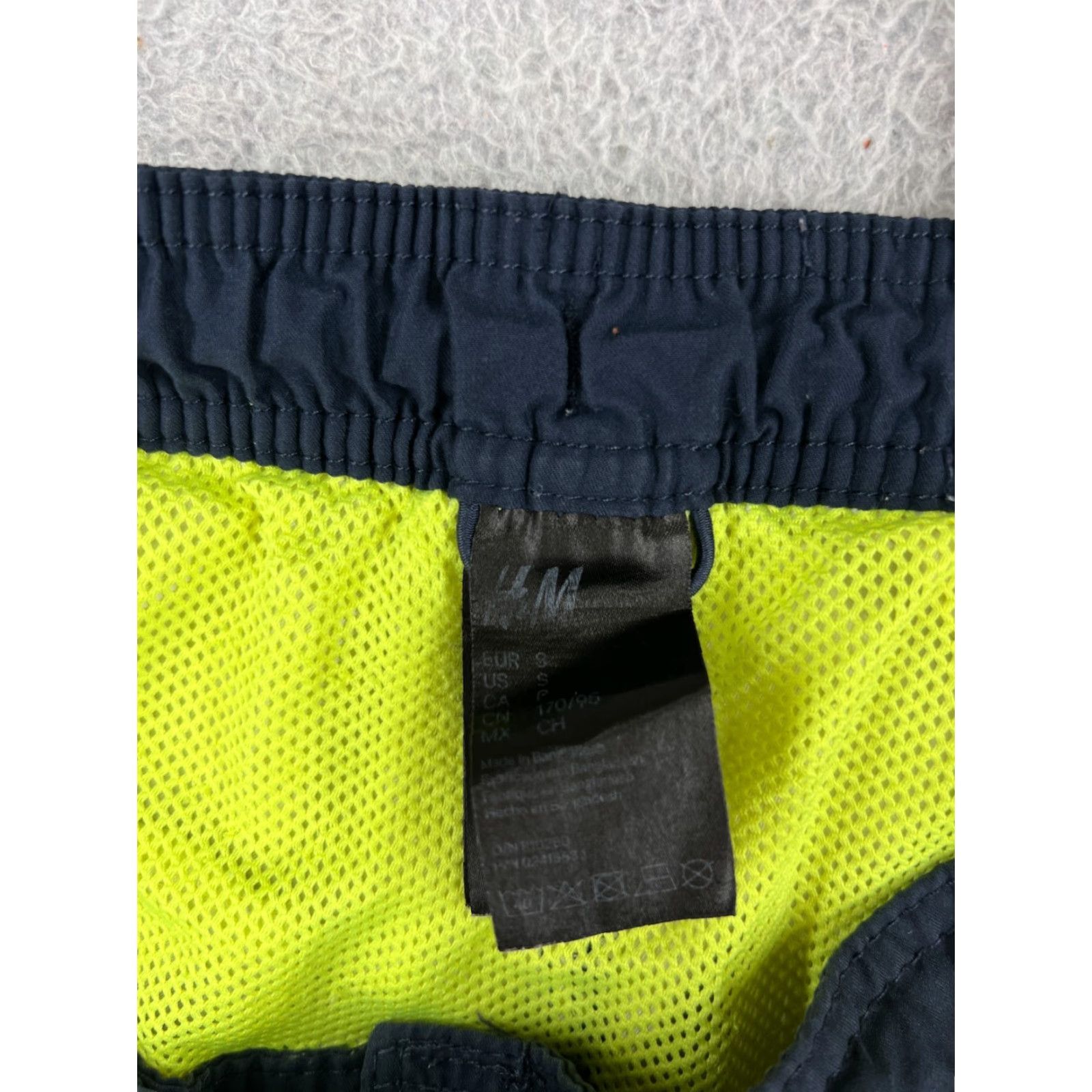 H&M H&M Mens Small Green Yellow Board Shorts Swim Trunks Beach Hi-Viz Polyester Striped Pattern Size US 29 - 3 Thumbnail