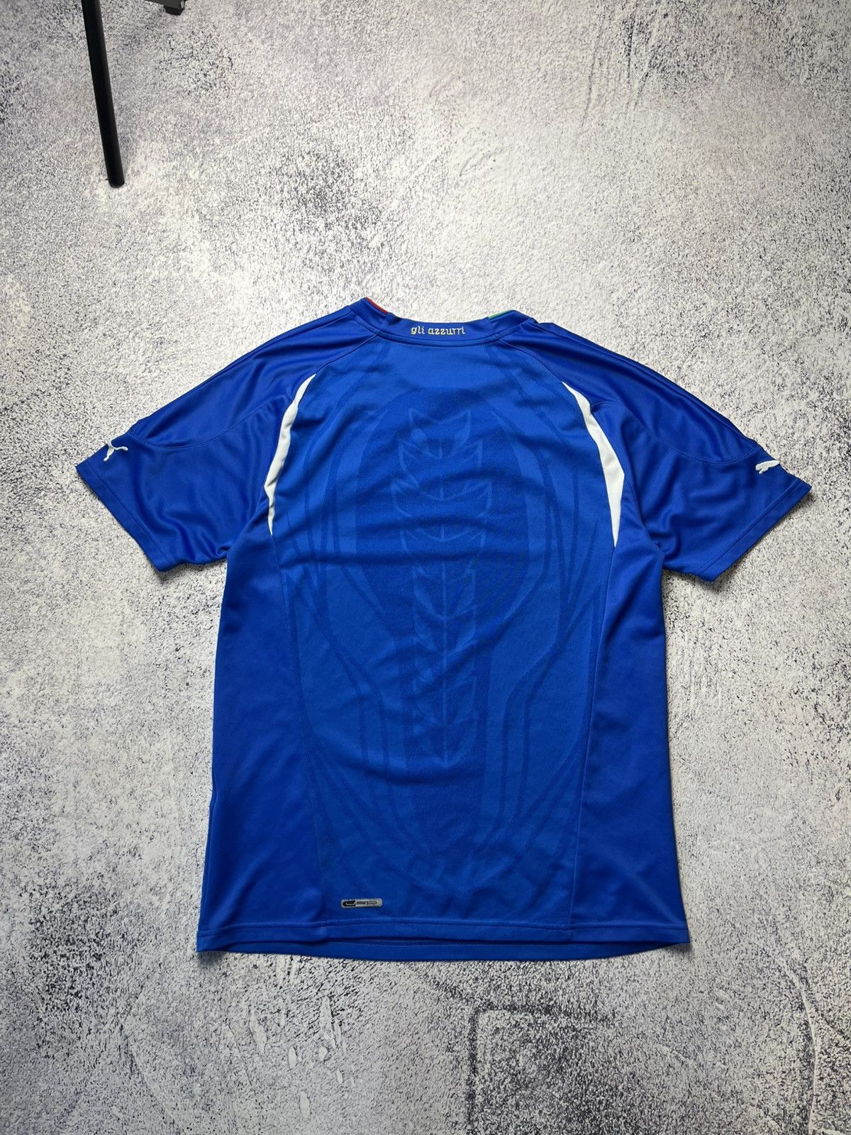 Puma ITALY 2010 2011 HOME FOOTBALL SHIRT SOCCER JERSEY PUMA Size US M / EU 48-50 / 2 - 19 Thumbnail