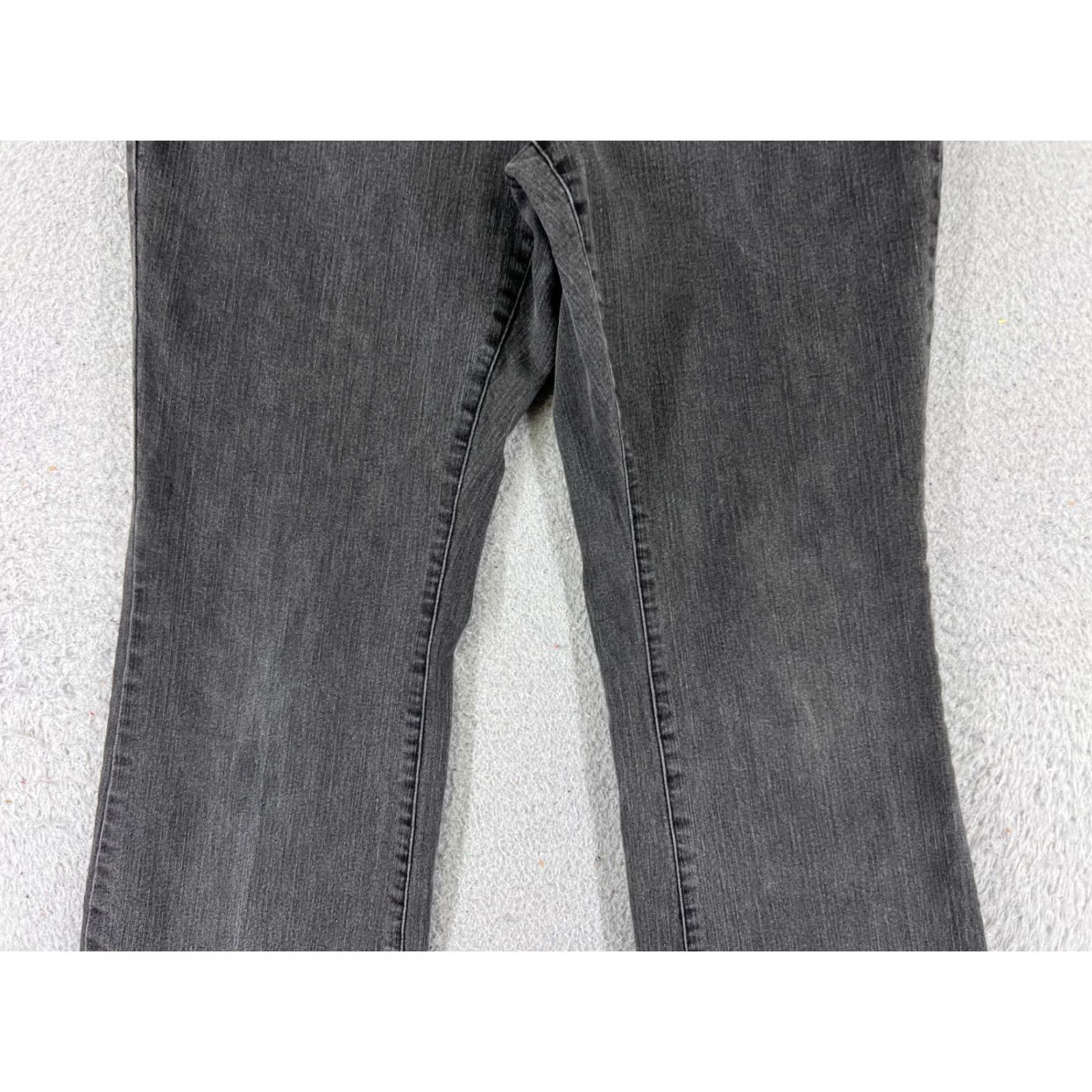 Vintage Style&co Jeans Womens 10P Black Denim Bootcut 28x27 5-Pocket Embroidered Logo Cotton Stretch Regular Petite Moderate Wash Mens? Size 32" / US 10 / IT 46 - 3 Thumbnail