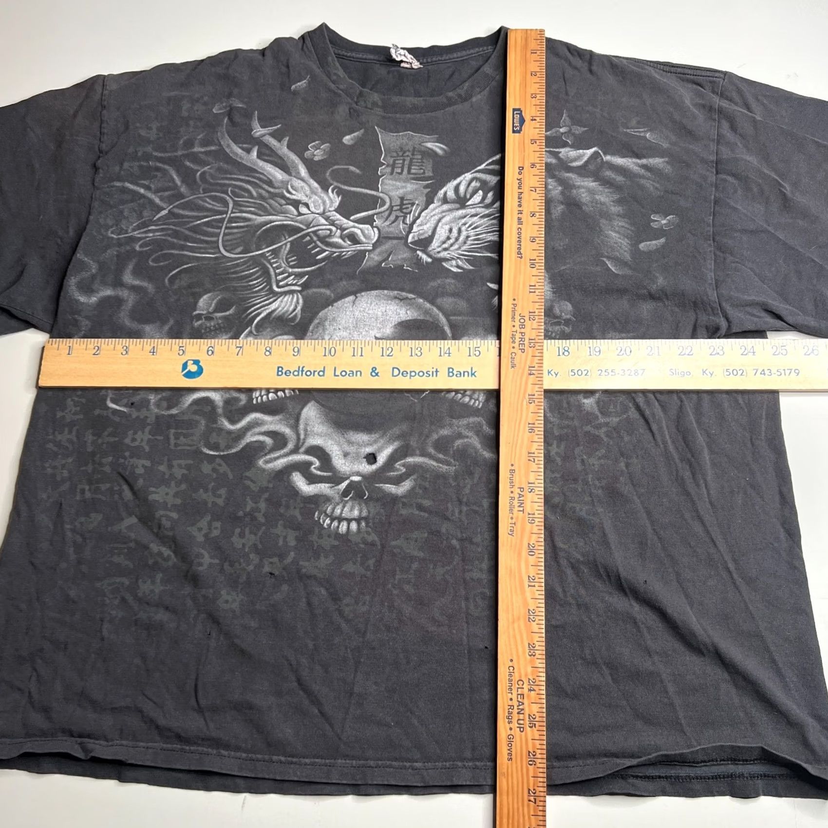 Delta VINTAGE Dragon Tiger Yin Yang T-Shirt Gray Men 2XL Dragon Tiger Yin Yang Skull Graphic Cotton USA 2000s Mens T-Shirt Size US XXL / EU 58 / 5 - 2 Thumbnail