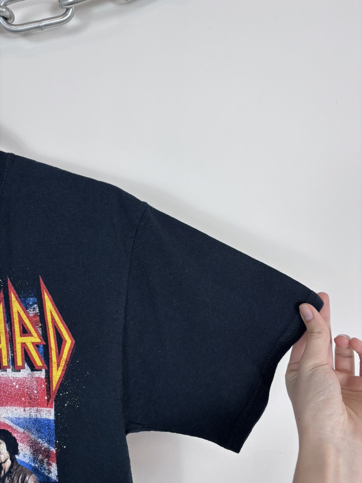 Band Tees Vintage Def Leppard 2008 European Tour Black T-Shirt Tee Size US M / EU 48-50 / 2 - 7 Thumbnail