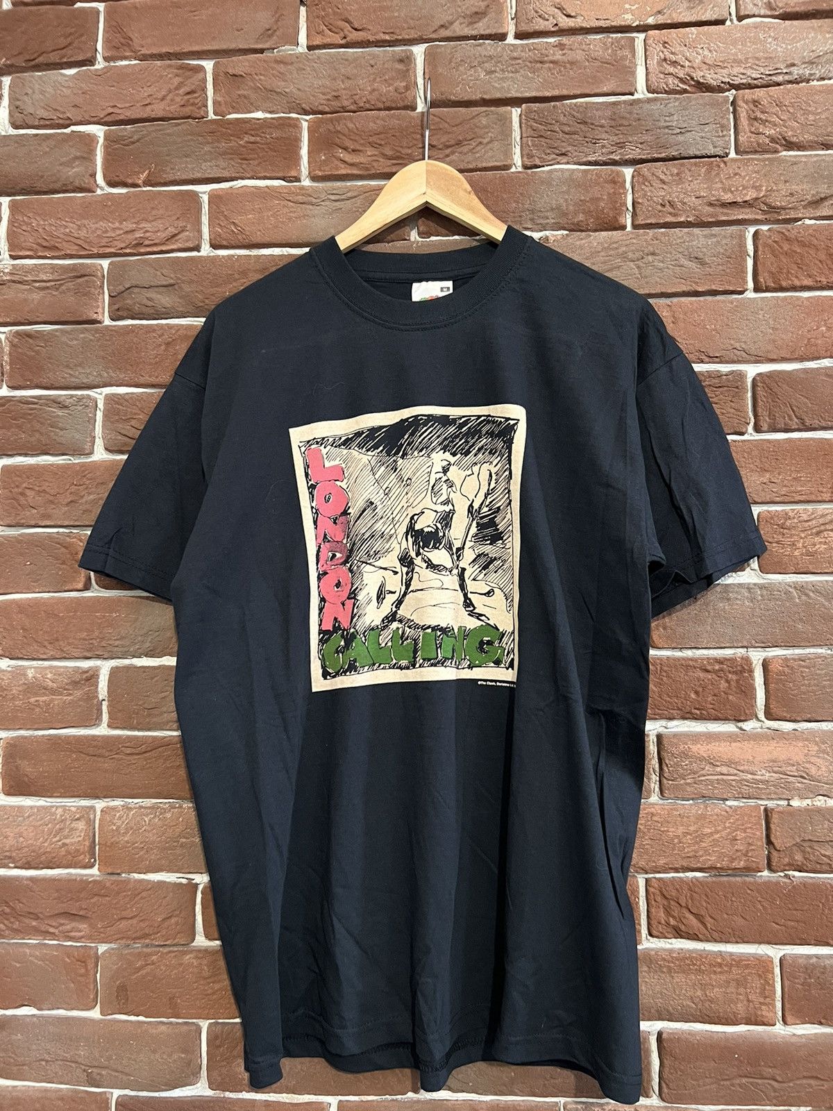 Band Tees 00s The Clash Vintage UK Punk Band Tshirt Grail Tour Hype Size US M / EU 48-50 / 2 - 1 Thumbnail