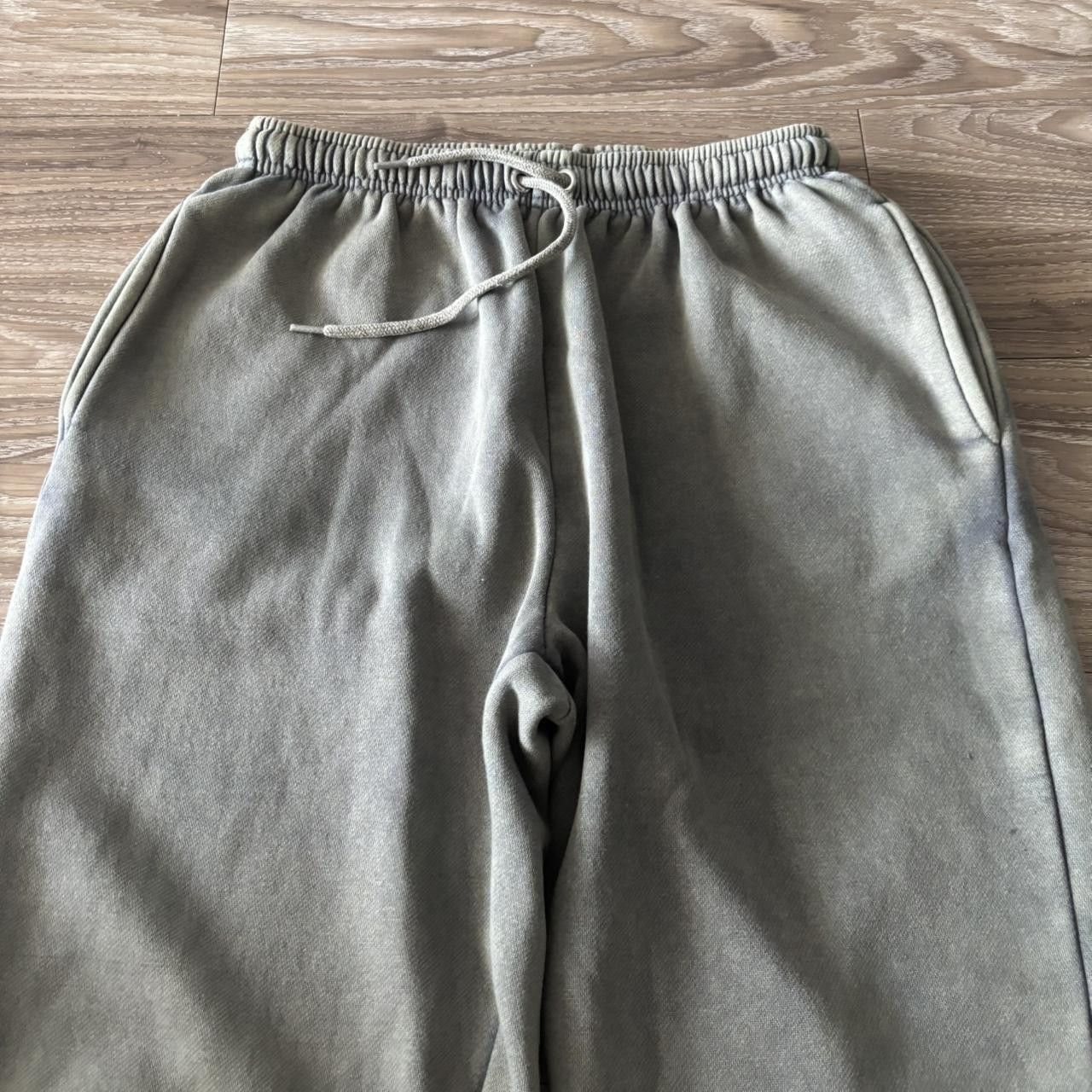 Vintage Crazy Vintage Y2K/2000s Faded Khaki Green Streetwear Essential Sweatpants! Size M Size US 30 / EU 46 - 4 Thumbnail
