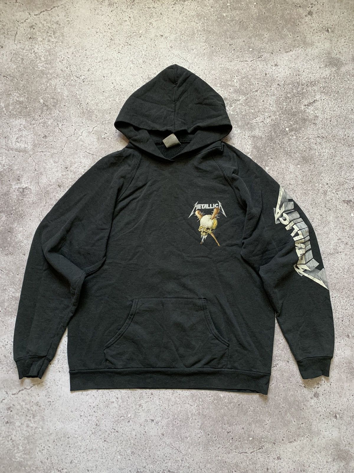 Band Tees Vintage 1994 Metallica Master Of Puppets Faded Black Hoodie Size US XL / EU 56 / 4 - 2 Thumbnail