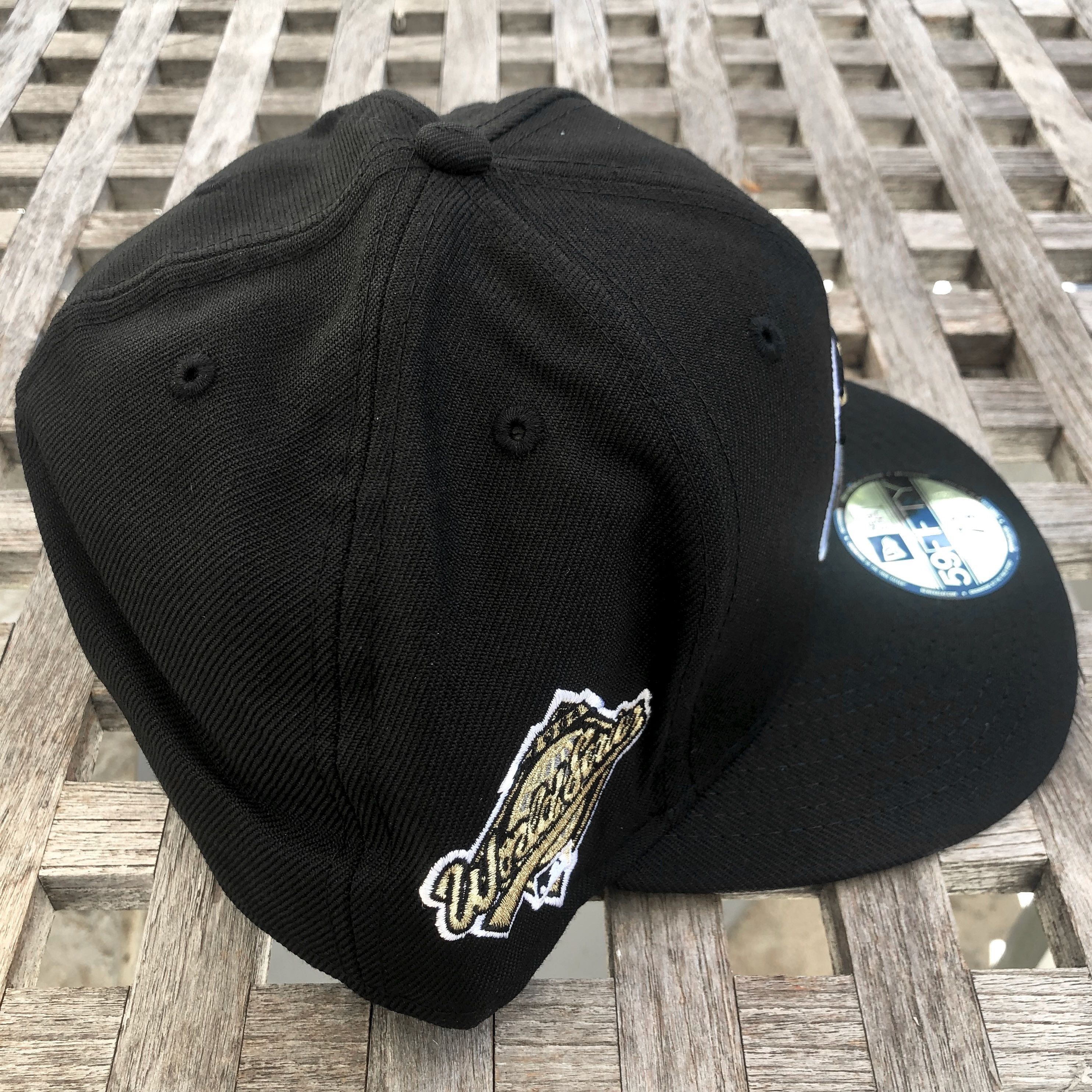 New Era Cleveland Indians Chief Wahoo 1995 WS 59FIFTY Hat 7 5/8 Size ONE SIZE - 3 Thumbnail
