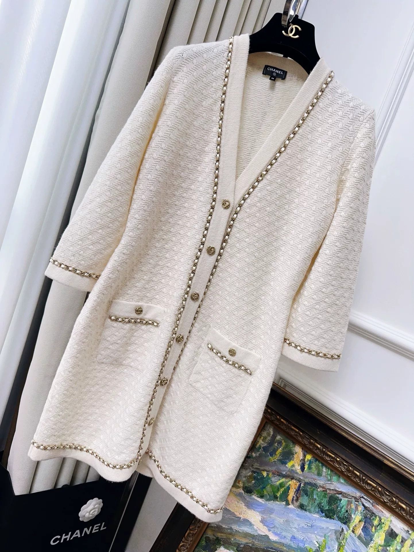 Chanel chanel cream cashmere knitted dress coat Size US S / EU 44-46 / 1 - 1 Thumbnail