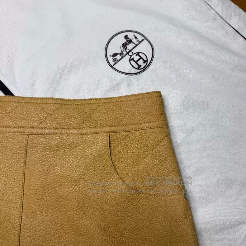 Hermes Hermes Ginger Yellow Deer Skin Short Skirt Size 42" / US 20 - 3 Thumbnail