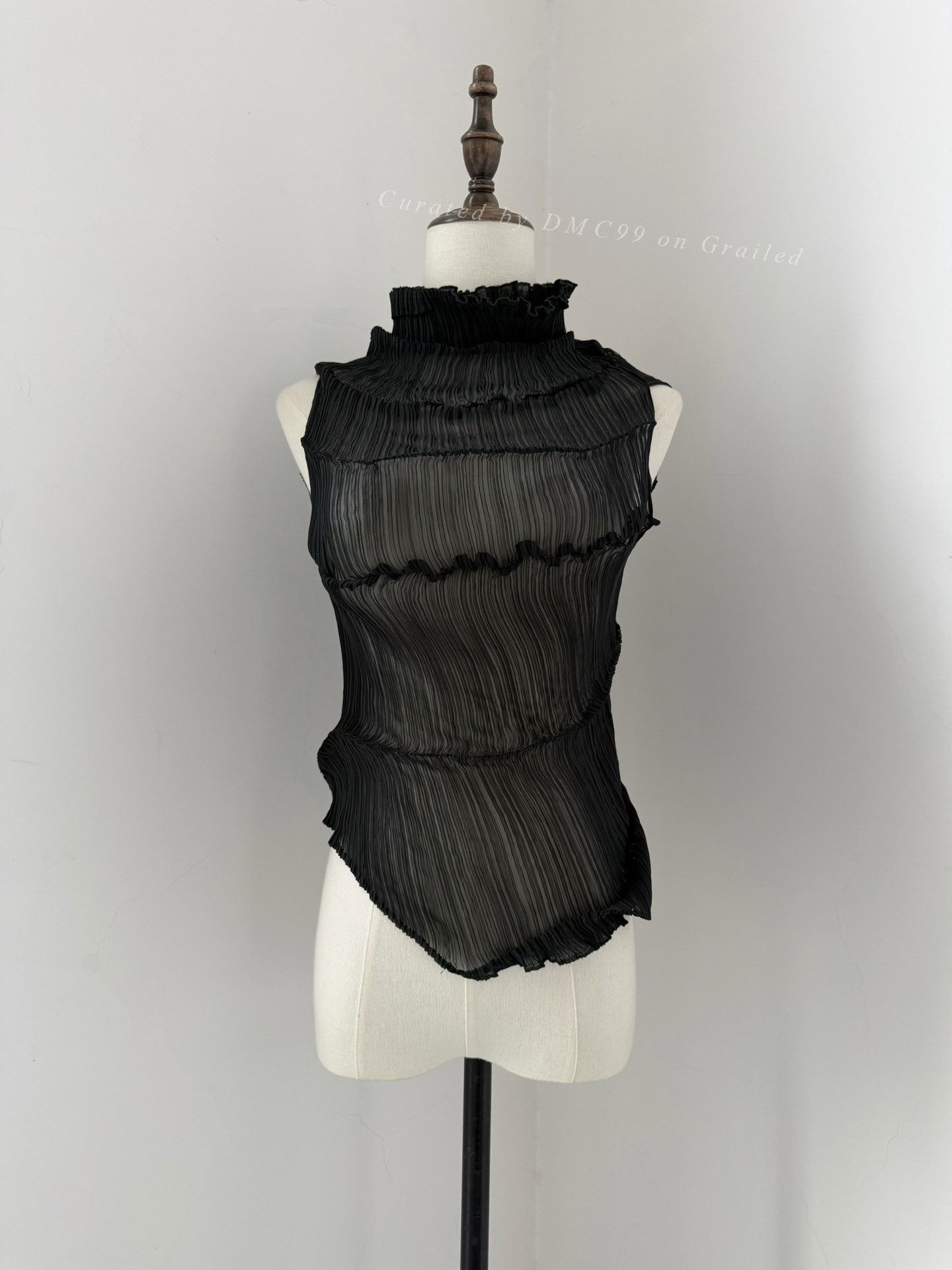 Issey Miyake Issey Miyake 1993 Spiral Pleat High Neck Top Size M / US 6-8 / IT 42-44 - 1 Thumbnail