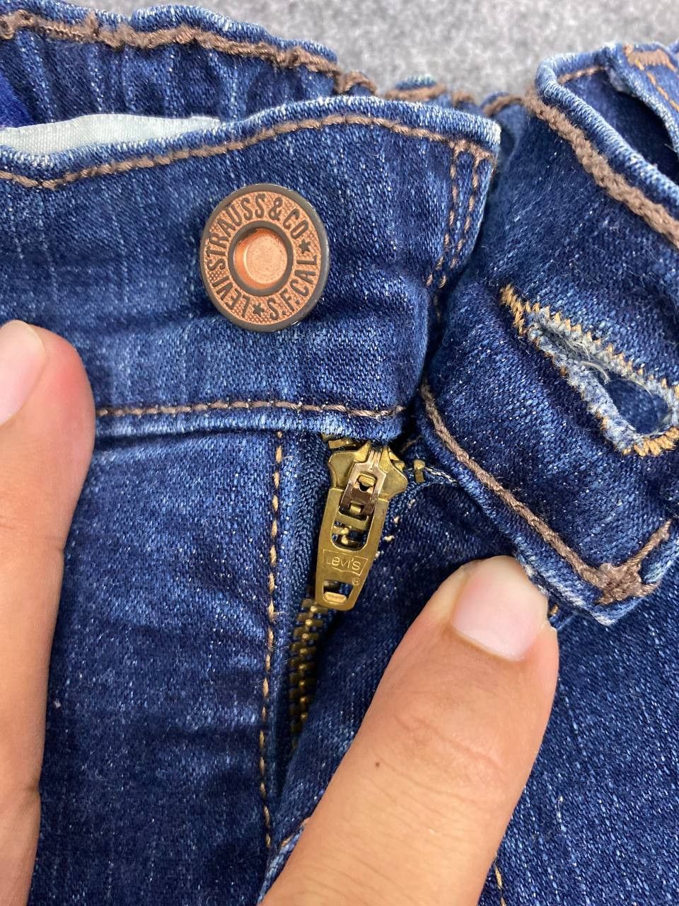 Levi's levis 512 perfectly slimming bootcut distressed denim Size 32" / US 10 / IT 46 - 8 Thumbnail
