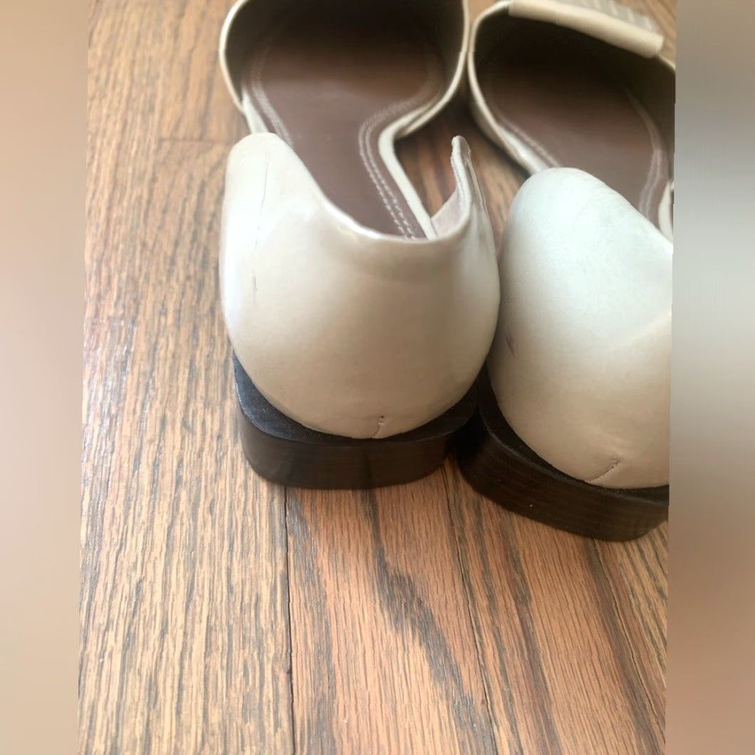 Tory Burch Tory Burch Flat 8M Beige Faux Leather Pointy Toe 8 Hyde Pointy Toe Flat M Womens Beige Tory Burch Flats 8M Size US 8 / IT 38 - 6 Thumbnail