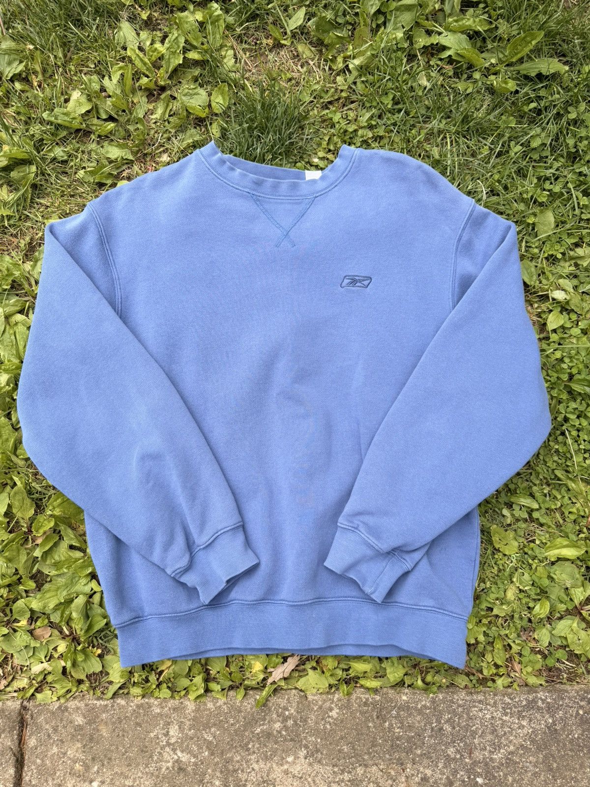 Reebok VTG Blue Reebok Crewneck Size Medium Size US M / EU 48-50 / 2 - 1 Thumbnail
