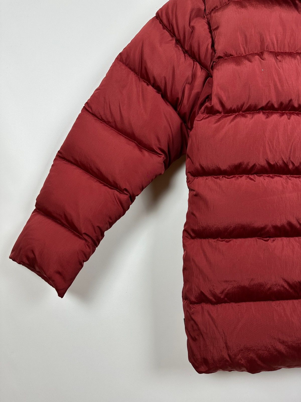 Moncler Vintage Moncler Nylon/Down Burgundy Puffer Jacket Size US L / EU 52-54 / 3 - 17 Thumbnail