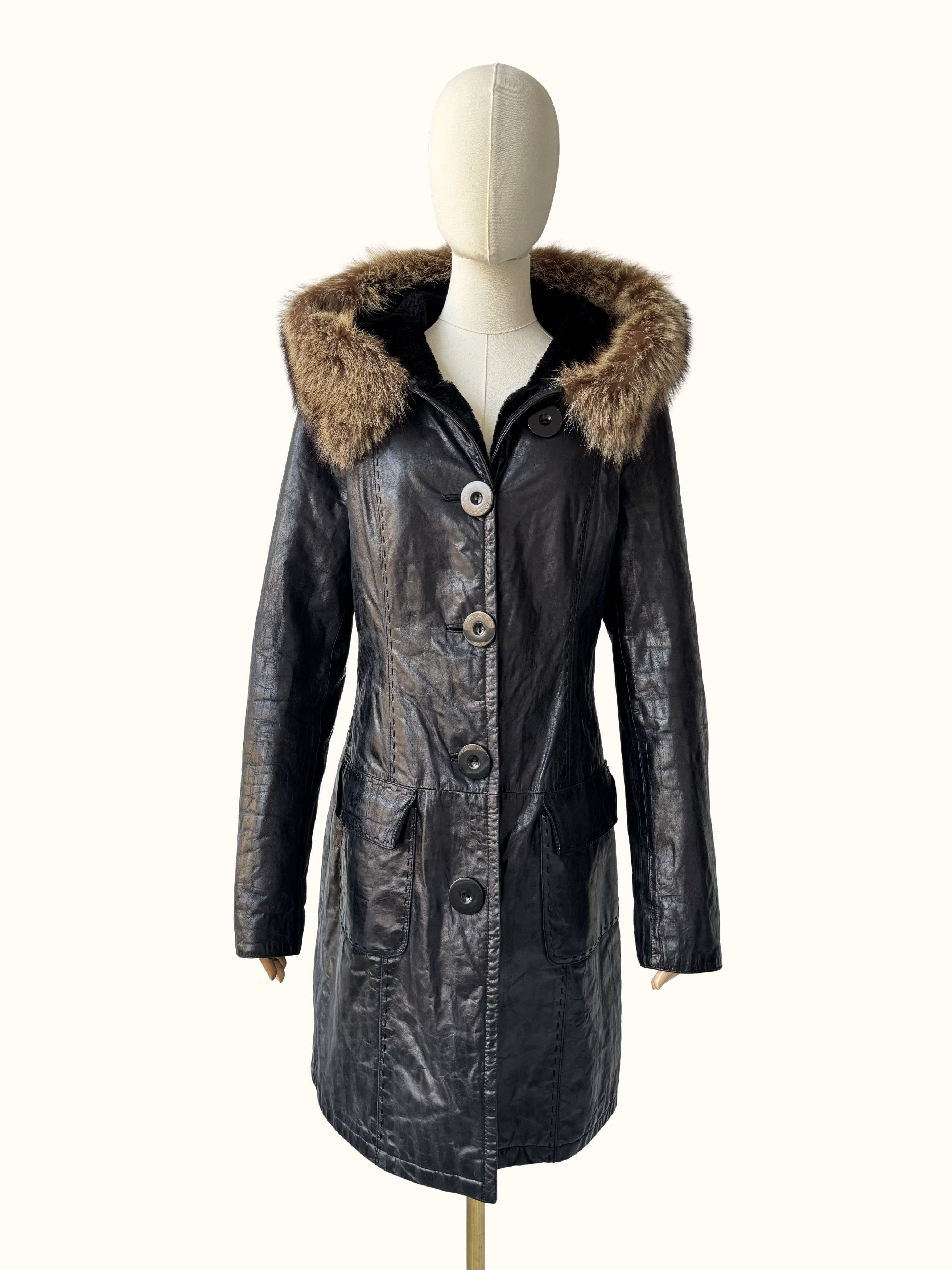Vintage Vintage Real Sheepskin Hooded Coat (B550) Size L / US 10 / IT 46 - 1 Thumbnail