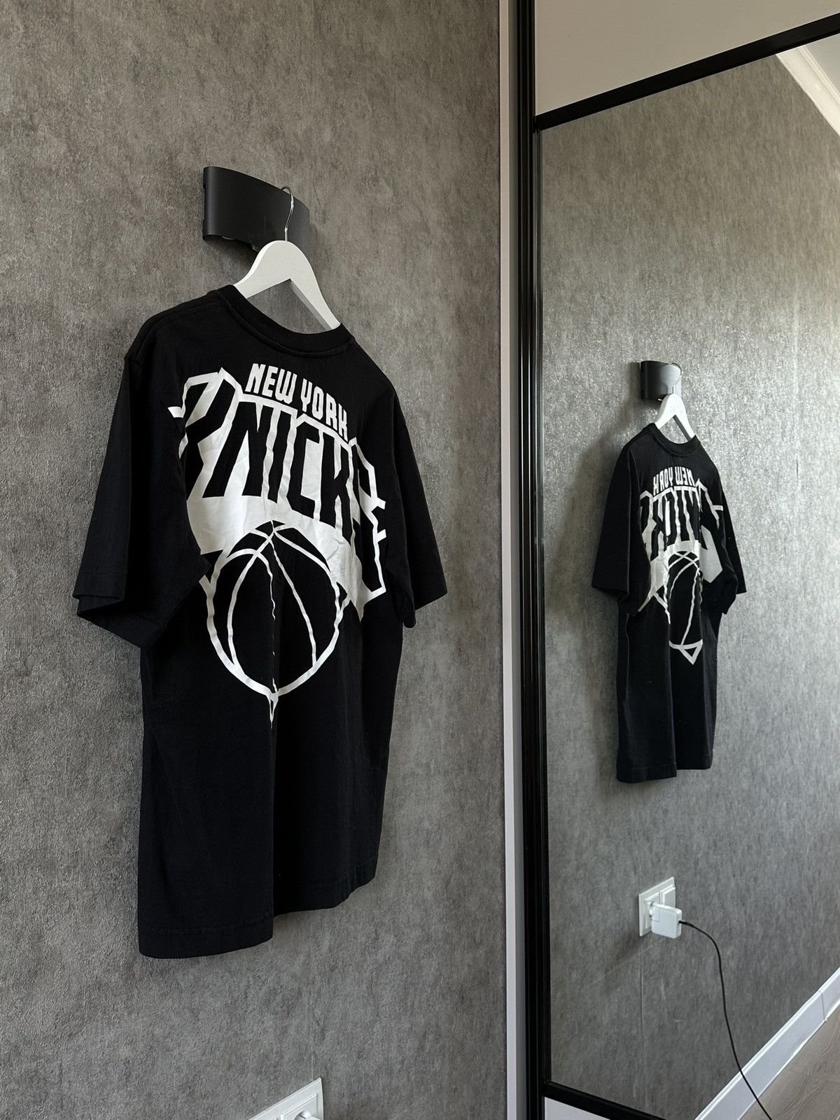 NBA KNICKS NEW YORK T SHIRT Size US M / EU 48-50 / 2 - 2 Thumbnail