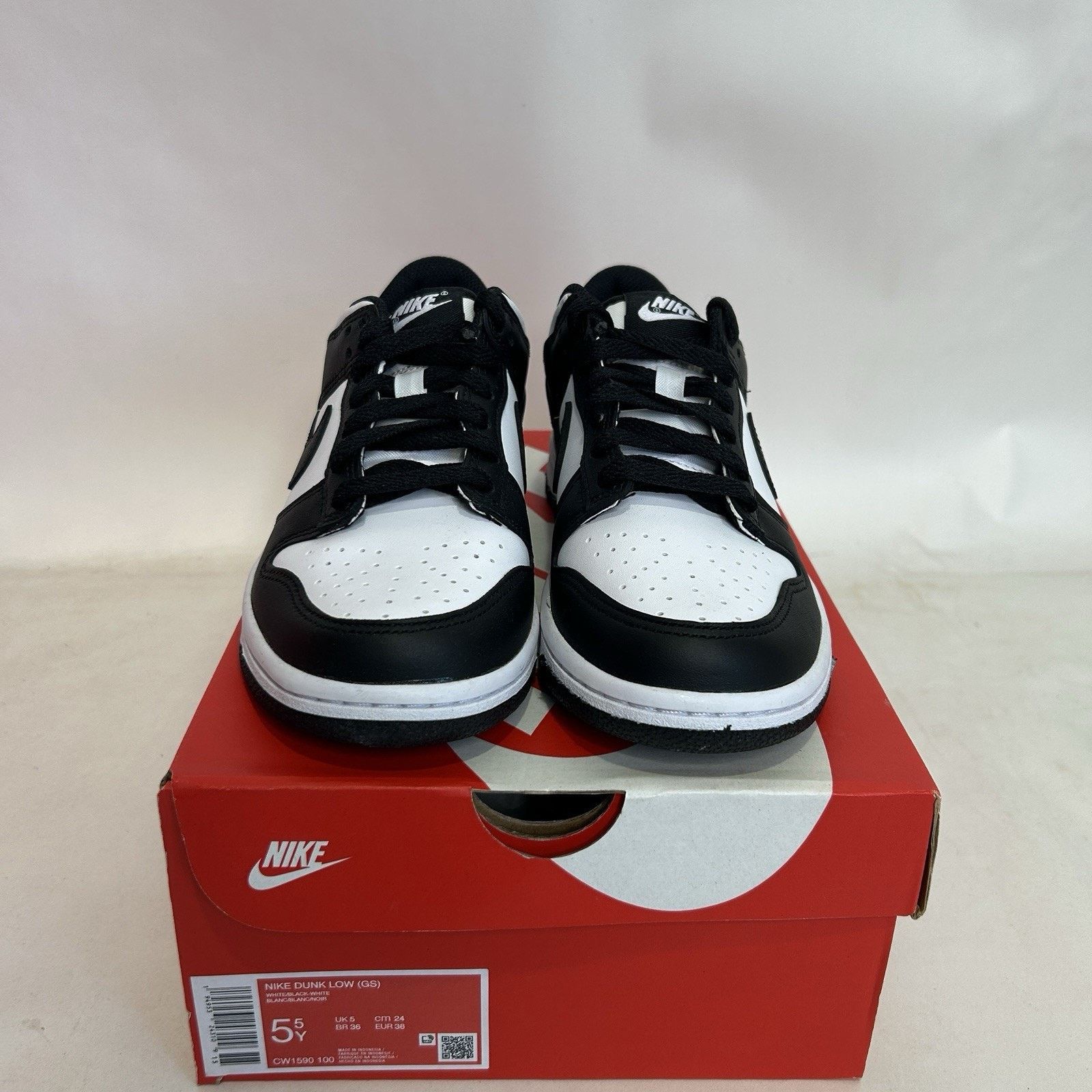 Nike Nike Dunk Low GS “Panda/Black White” Size US 7 / IT 37 - 2 Thumbnail