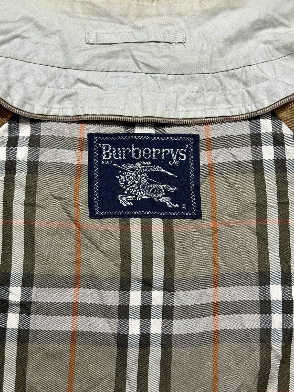 Burberry Vintage burberry trench coat Size US L / EU 52-54 / 3 - 6 Thumbnail