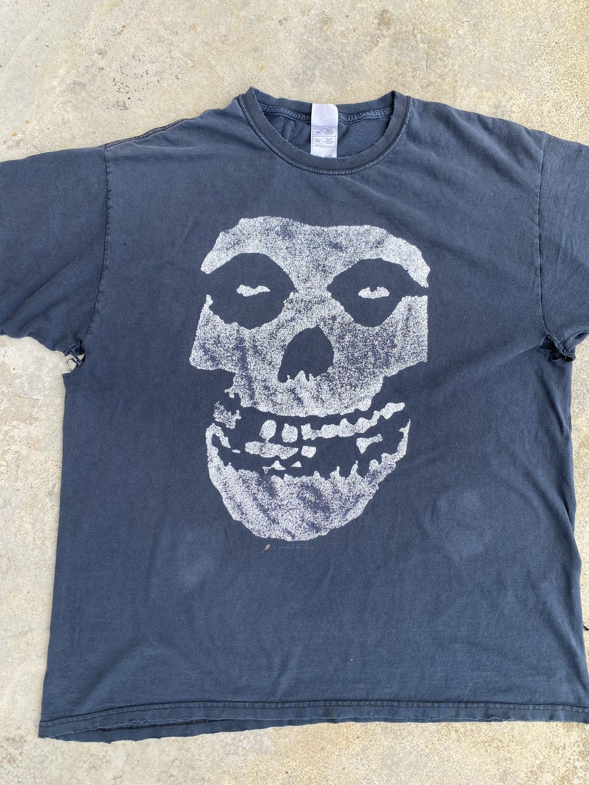 T-shirt Ramones "Suzy Is A Headbanger" - Taille S - Vintage - Noir - NEUF Avec étiquettes