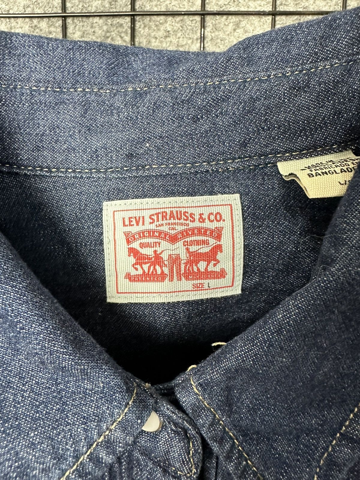 Levi's Levis Streetwear Casual Snap Button Denim Shirt Size L Size L / US 10 / IT 46 - 3 Thumbnail