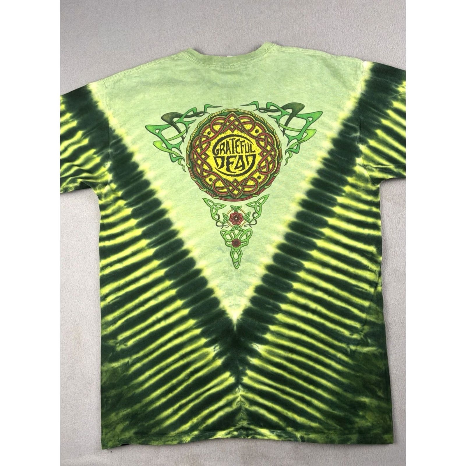 Gildan VINTAGE Grateful Dead T Shirt Size L Green Shamrock Celtic Tie Dye 2004 Gildan Men's Short Sleeve Crew Neck Graphic Print Regular Cotton Double-Sided Size US L / EU 52-54 / 3 - 5 Thumbnail