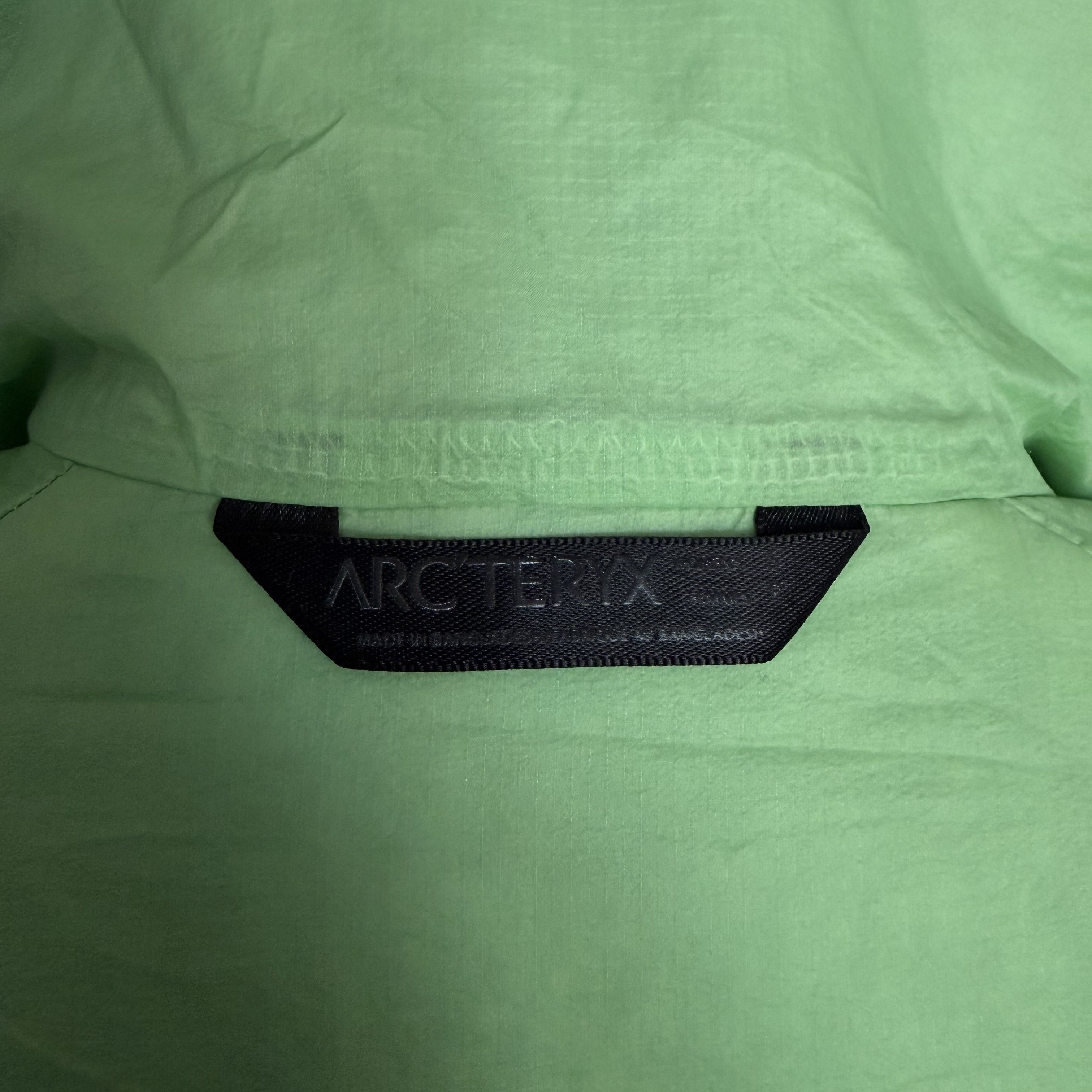 ARC'TERYX Atom LT Hoody Hooded Jacket SizeS Outdoor Trekking