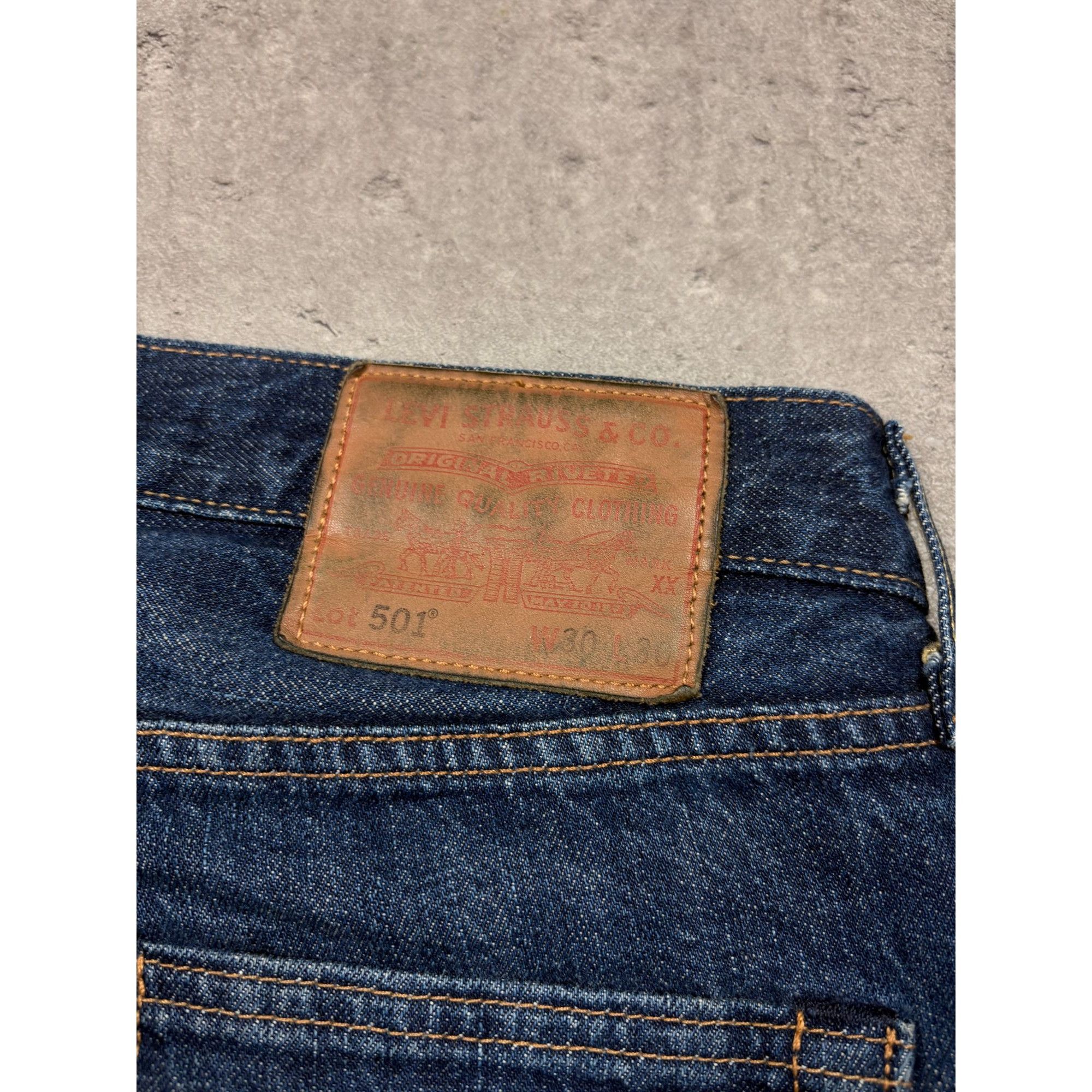 Levi's Authentic Levi's 501 Original Jeans - Size W30 L30 - Vintage Size US 30 / EU 46 - 3 Thumbnail