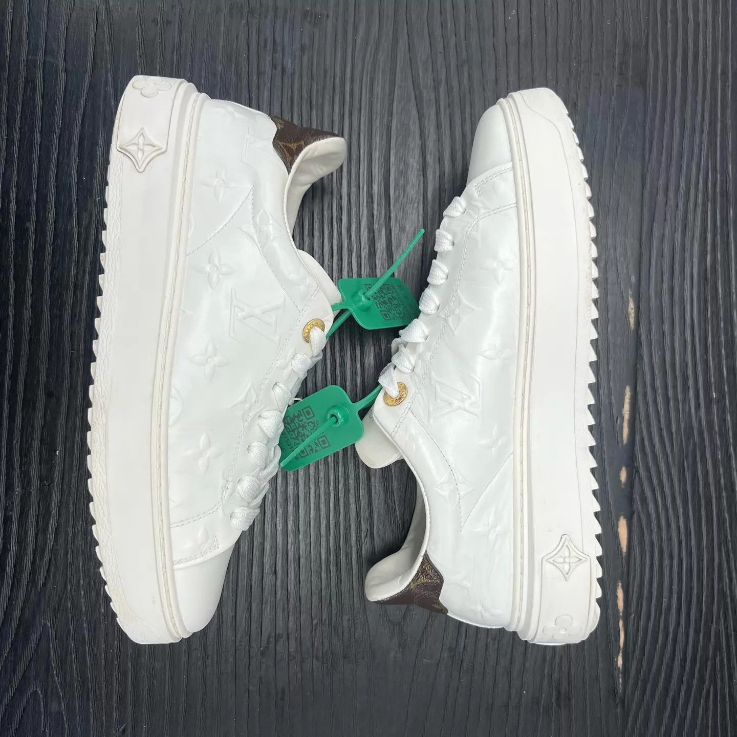 Louis Vuitton LV Time Out Embossed White 37 New Size US 6.5 / IT 36.5 - 3 Thumbnail