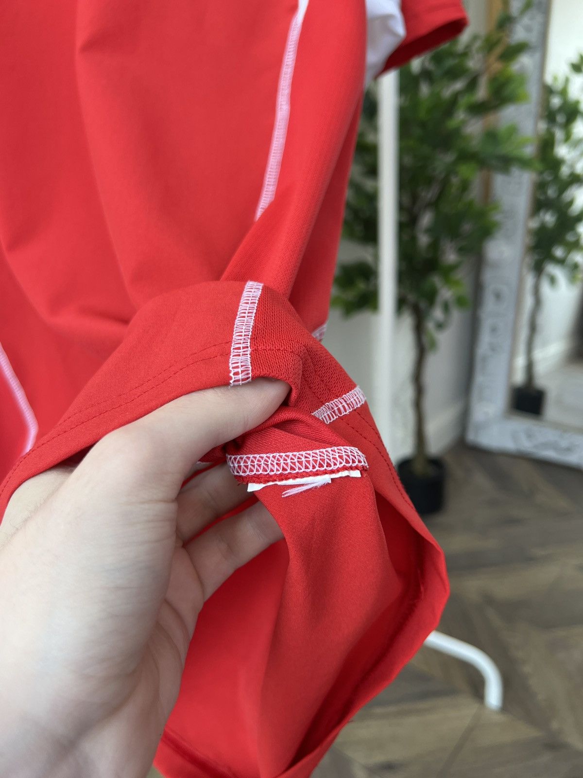 Puma × Vintage Vintage Switzerland Puma 2004 Vintage Home Football Jersey Size US L / EU 52-54 / 3 - 10 Thumbnail