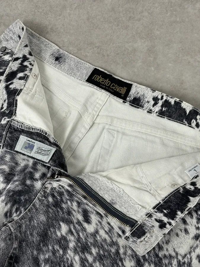 Roberto Cavalli AW1999 Roberto Cavalli White & Black Fur Effect Fury Pants Size 28" / US 6 / IT 42 - 9 Thumbnail