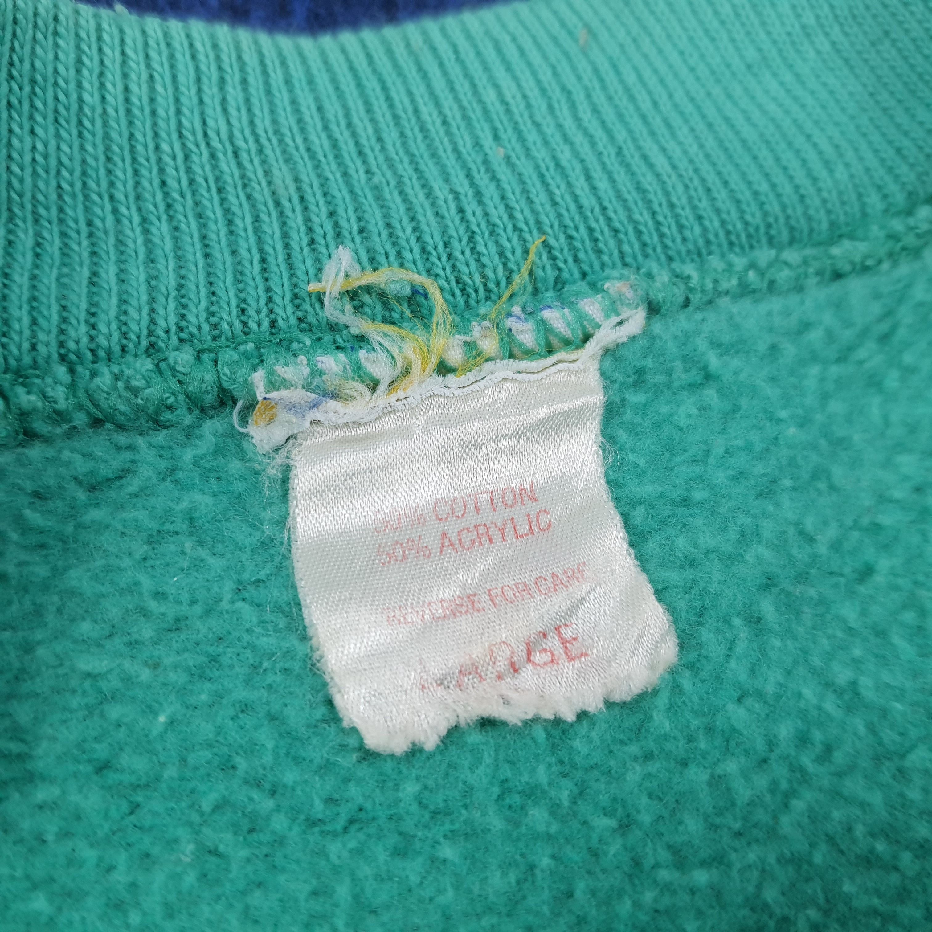 Vintage Vintage Devils Point Sweatshirt C233N18 Size US L / EU 52-54 / 3 - 5 Thumbnail