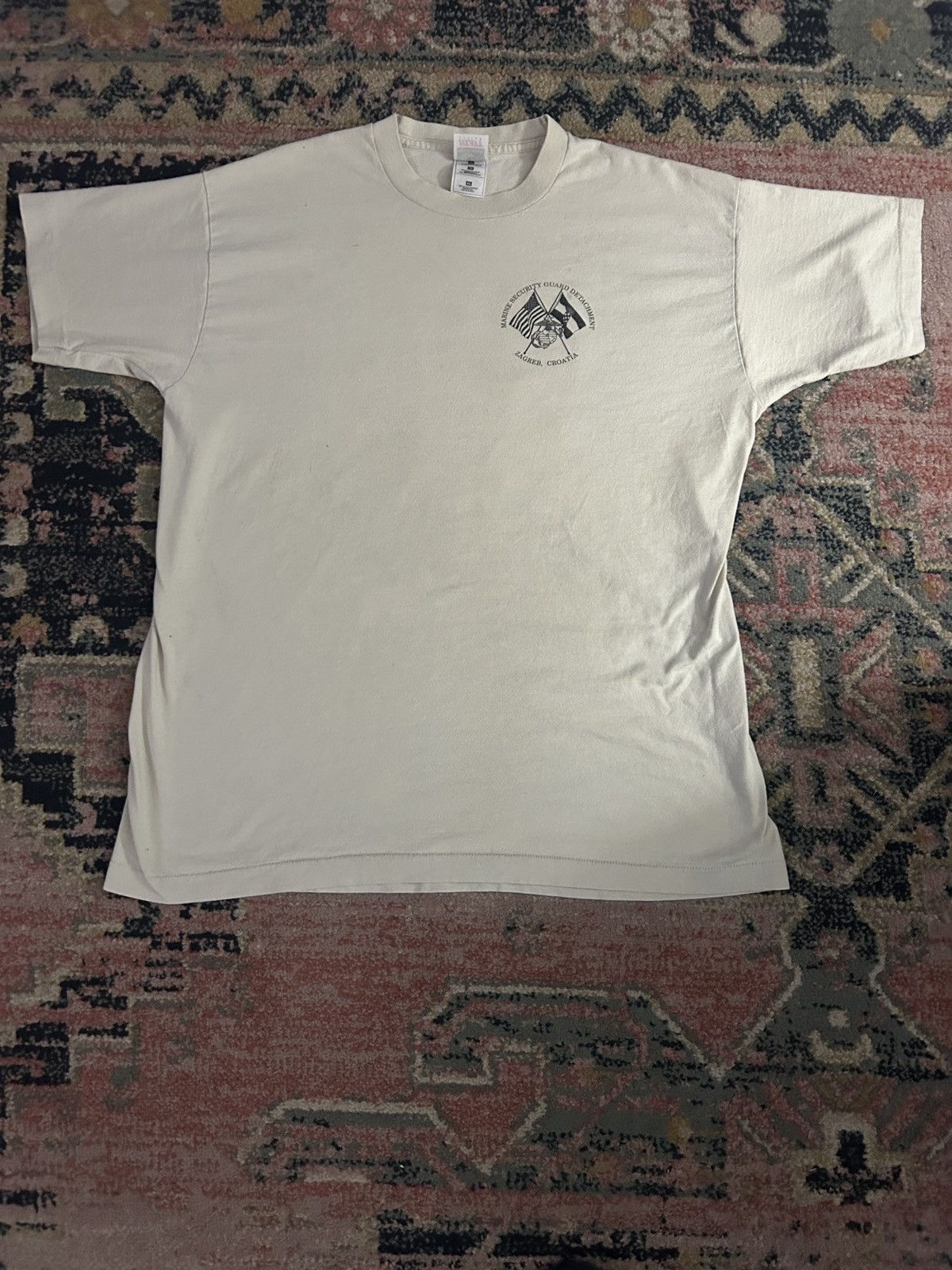 Vintage Vintage 90s USMC Marine Security Guard T-Shirt Size US XL / EU 56 / 4 - 2 Thumbnail
