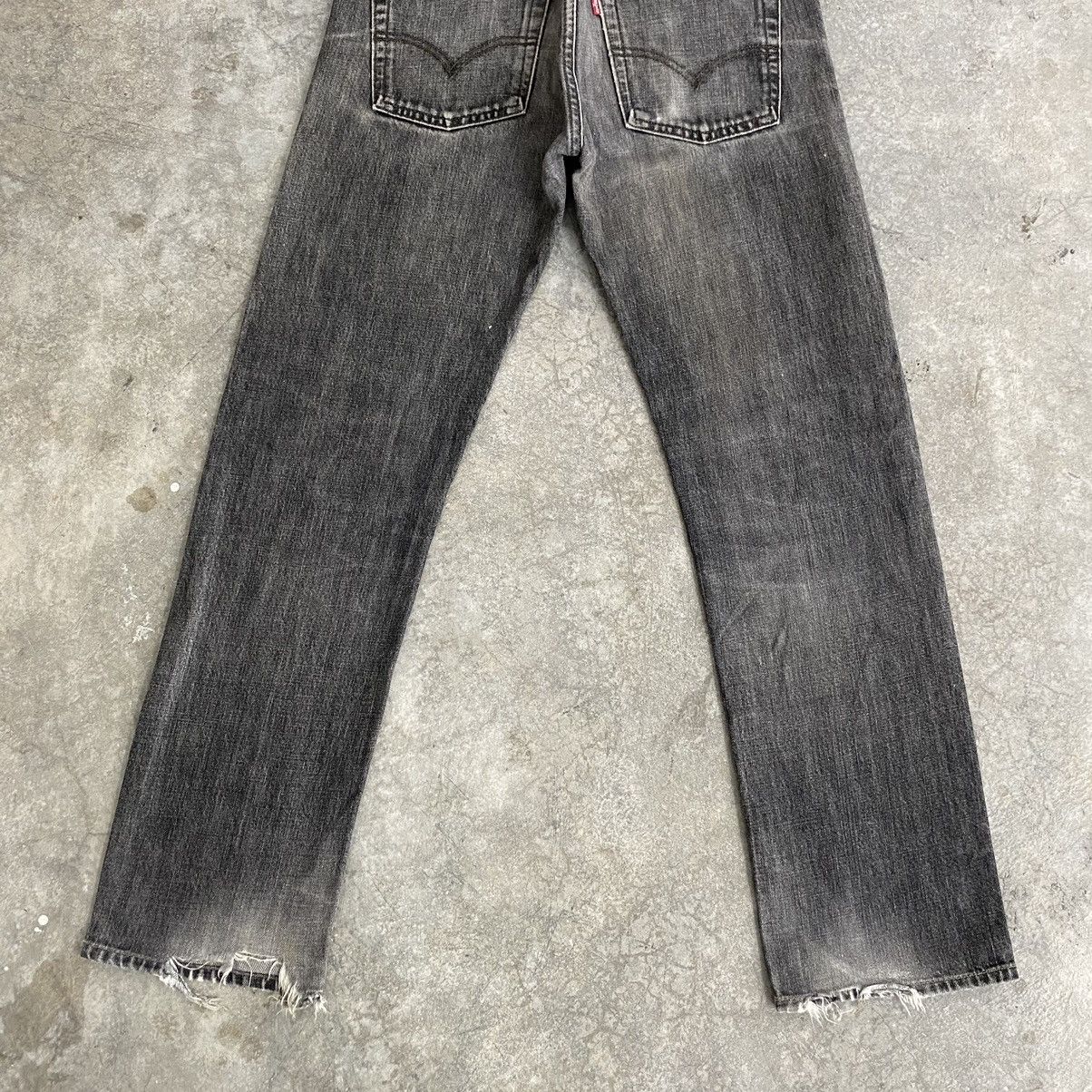 Levi's VTG 2003 Levi’s 505 Faded Grey Denim Jeans Size US 32 / EU 48 - 15 Thumbnail
