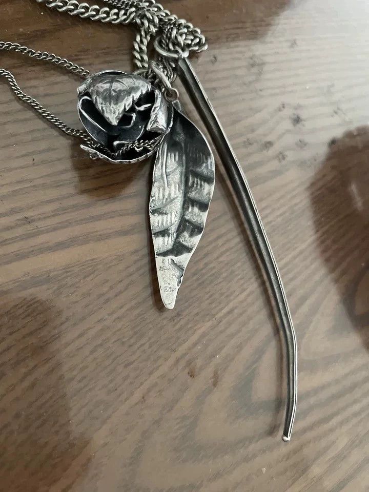Goti Goti Dark Leaf Bud Layered Silver Necklace Size ONE SIZE - 6 Thumbnail
