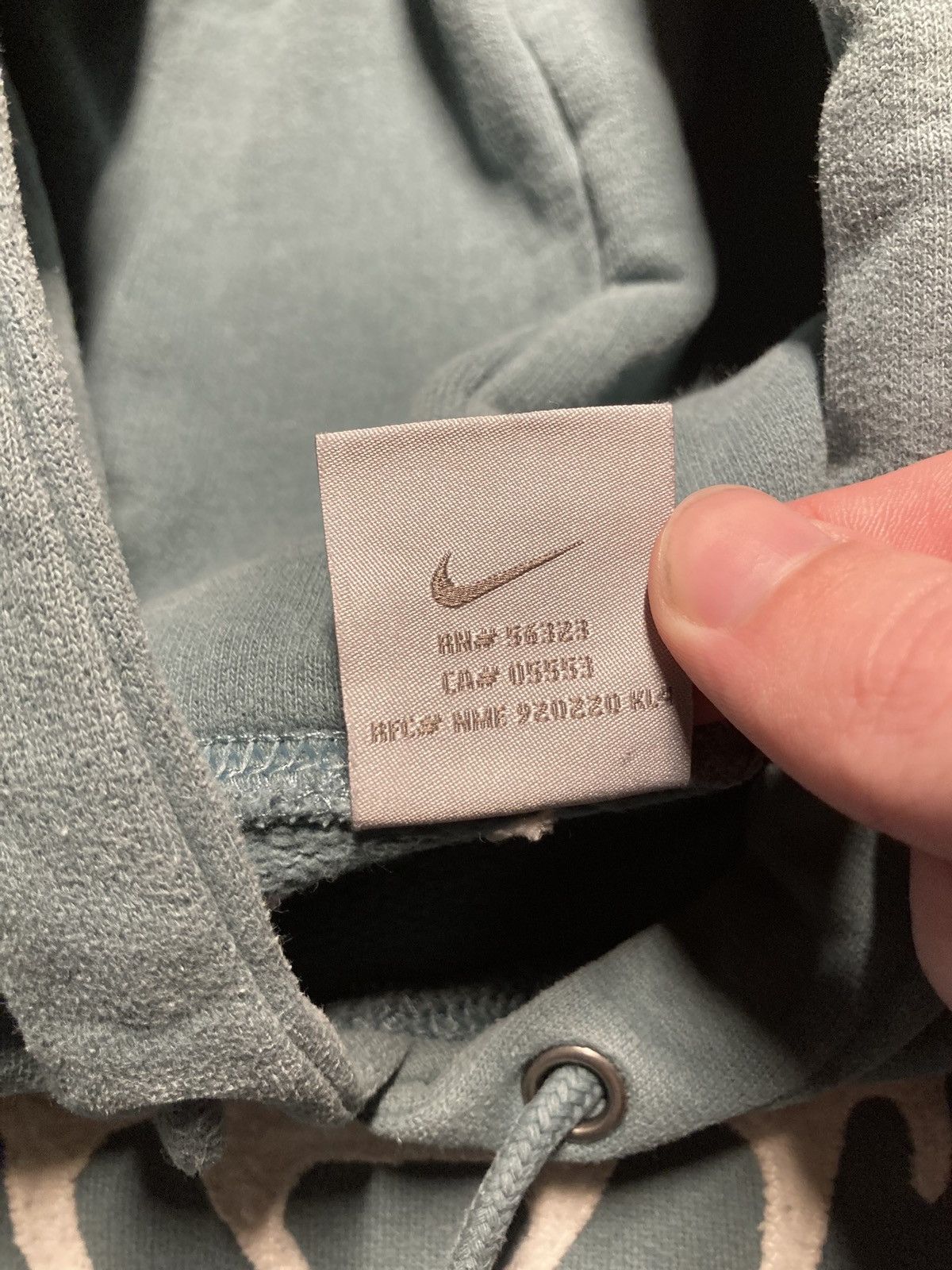 Nike × Vintage ⛩️nike hoodie custom fleece vintage y2k center big logo Size US M / EU 48-50 / 2 - 9 Thumbnail