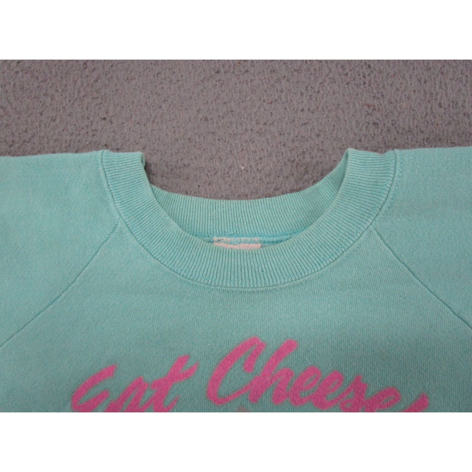 Fruit Of The Loom VINTAGE Eat Cheese or Die Miami Vice Raglan Sleeve Sweatshirt SZ XL Read Size US XL / EU 56 / 4 - 4 Thumbnail