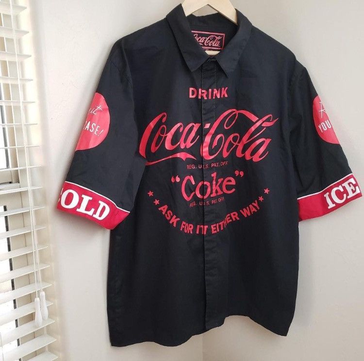 COCA-COLA vintage button up