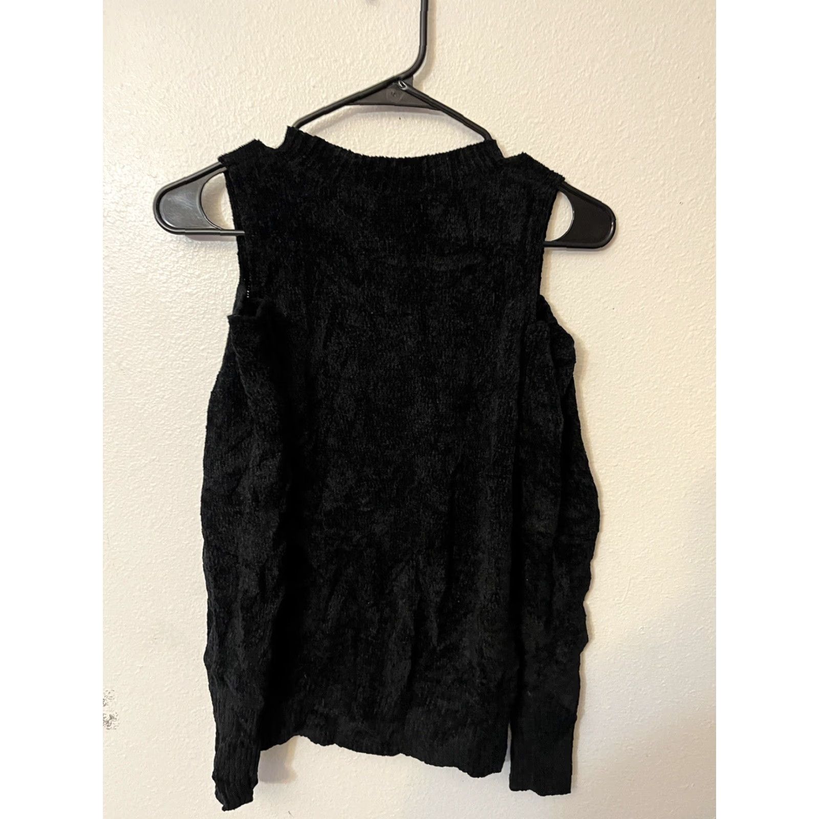 Loft VINTAGE Loft Cold Shoulder Sweater Black Velour XS Woman Pullover Sweater Womens XS Black Velour 90s Fashion Size XS / US 0-2 / IT 36-38 - 3 Thumbnail