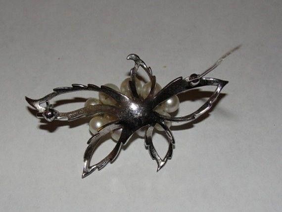 Designer Sterling Silver Flower Pin w/ Cultured Pearl Cluster Size ONE SIZE - 4 Thumbnail