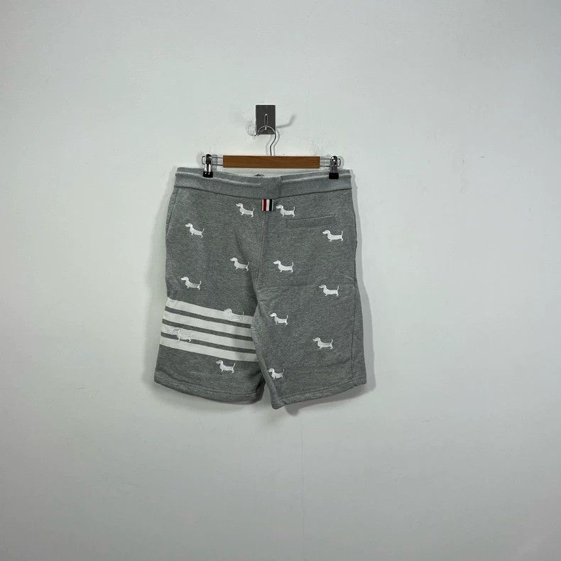Thom Browne THOM BROWNE4Grey Dog Print Embroidered Four-Stripe Shorts 2 Size US 36 / EU 52 - 2 Thumbnail