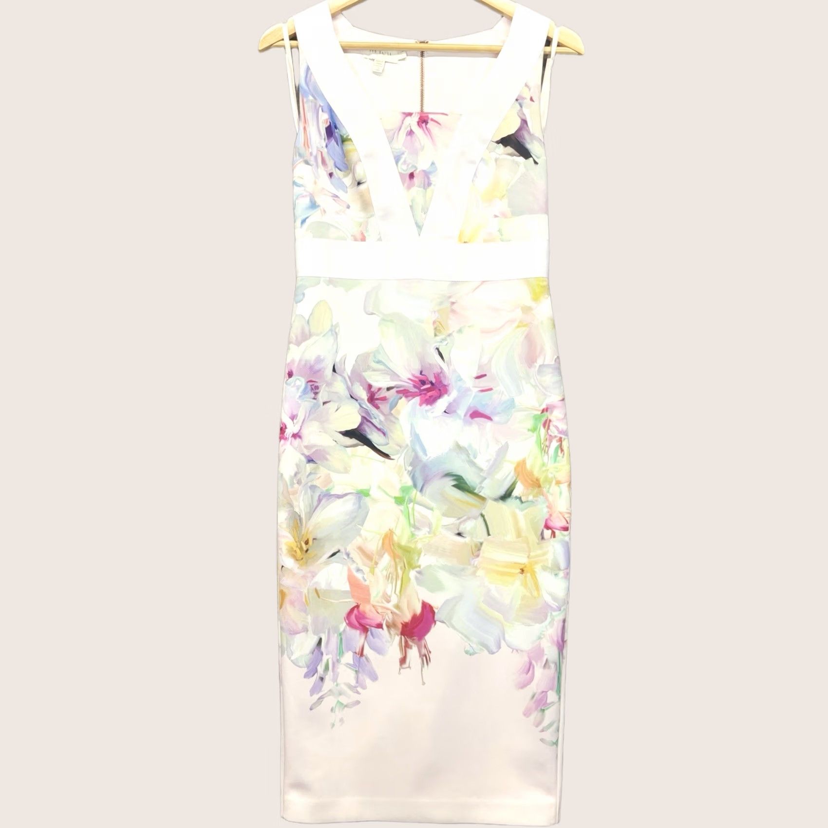 Ted Baker Ted Baker Bodycon Dress UK10 Arienne Hanging Gardens Floral Wedding Pale Pink Multi Sleeveless Kn Functions Size L / US 10 / IT 46 - 1 Thumbnail