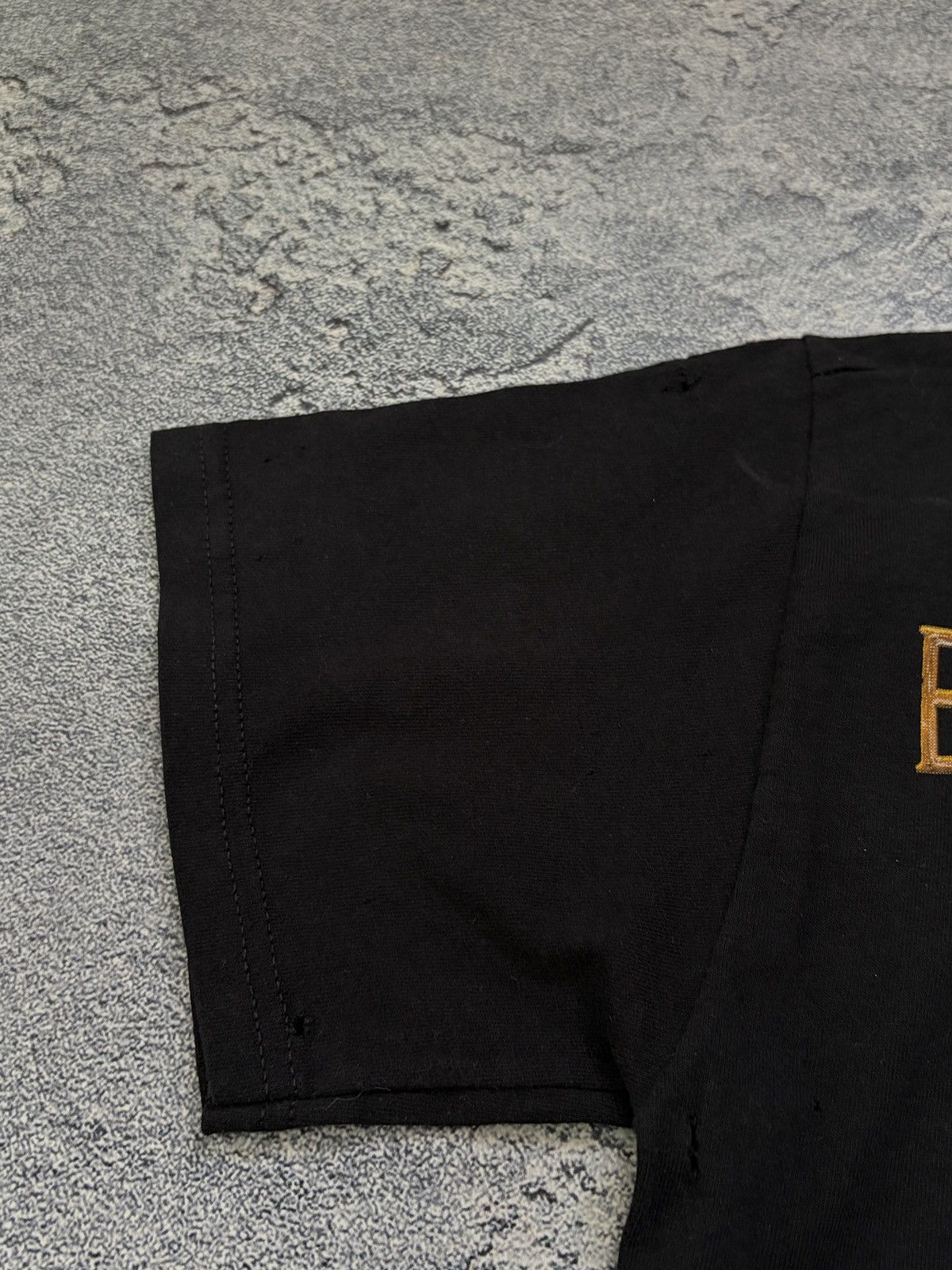 Band Tees Vintage 2011 Bon Jovi European Tour T-Shirt Black Men SZ S Size US S / EU 44-46 / 1 - 12 Thumbnail