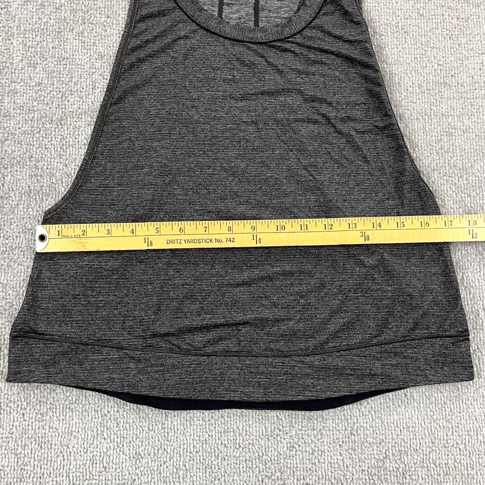 Lululemon LULULEMON Shirt Womens Size 4/6 Heather Gray Pace Perfect Tank Top Running Train Tank Sleeveless Shirt Cross Training Gym & Training Size M / US 6-8 / IT 42-44 - 6 Thumbnail