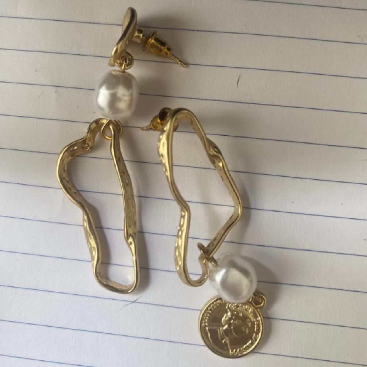 Other Long Coin Pendant Pearl Earrings Size ONE SIZE - 2 Thumbnail