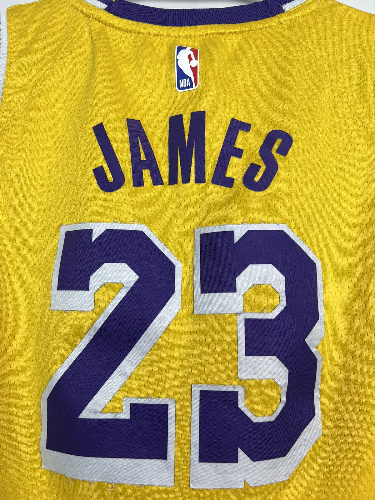 NBA × Nike Jersey Nike Los Angeles Lakers #23 James NBA Size US M / EU 48-50 / 2 - 7 Thumbnail