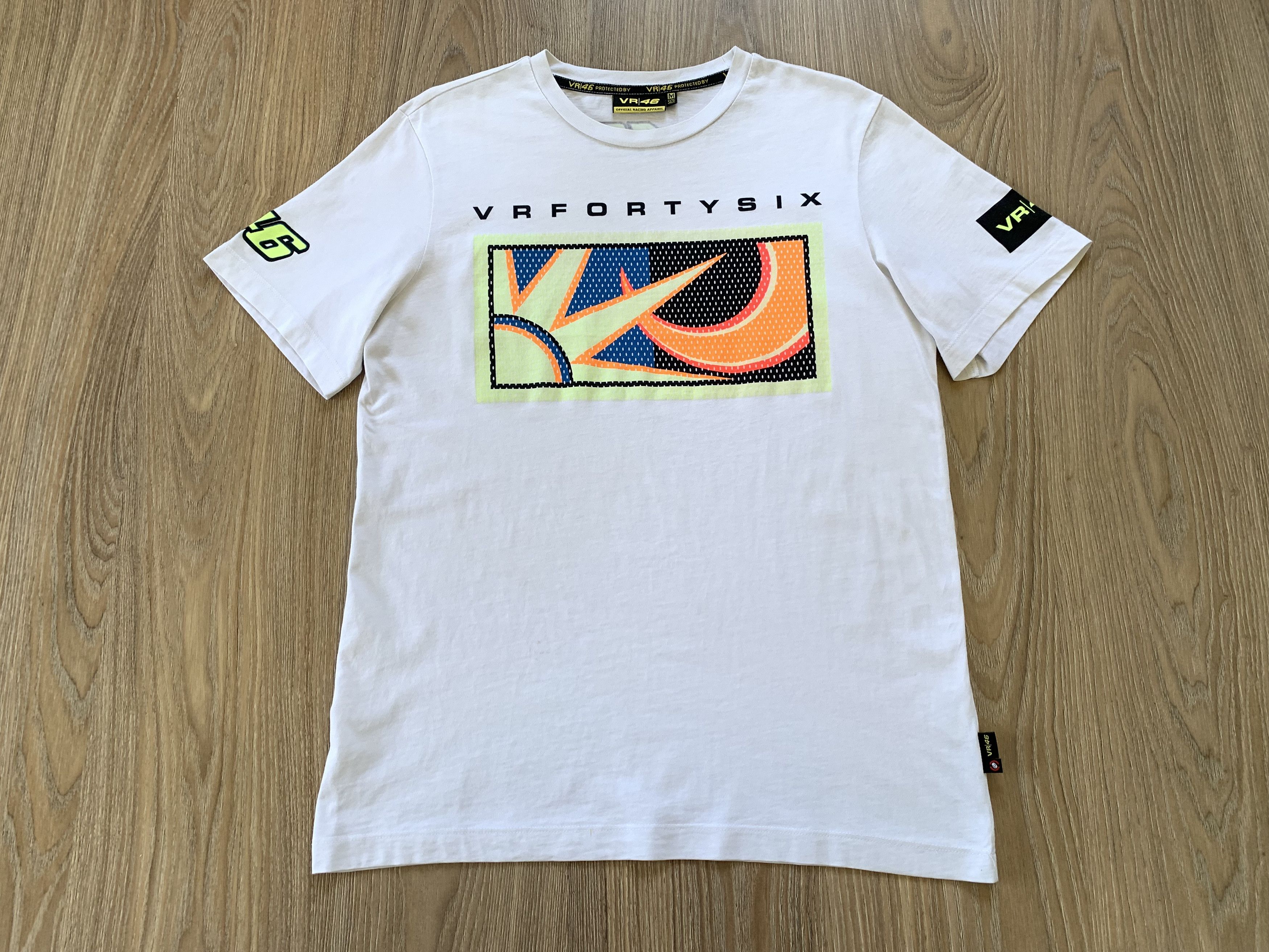 Vintage VR46 Valentino Rossi Sun And Moon Printed Tee Size US M / EU 48-50 / 2 - 2 Thumbnail