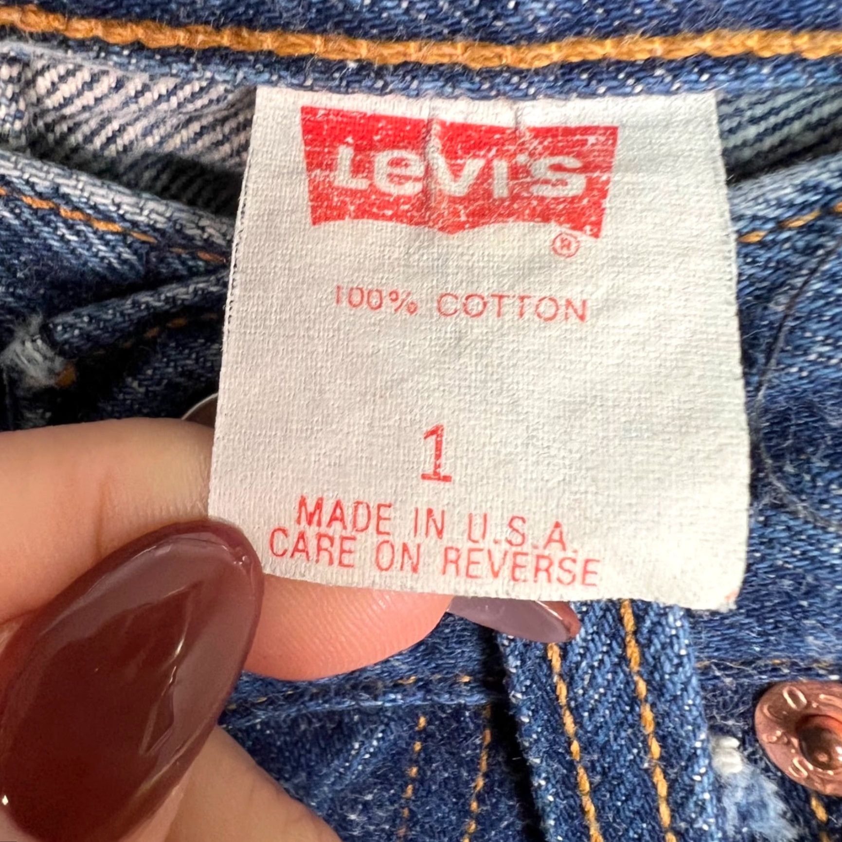 Levi's VINTAGE Levis Womens Size 1 High-Waisted Blue Denim Jeans Measures 22 x 29 Size 25" / US 0 / IT 36 - 4 Thumbnail