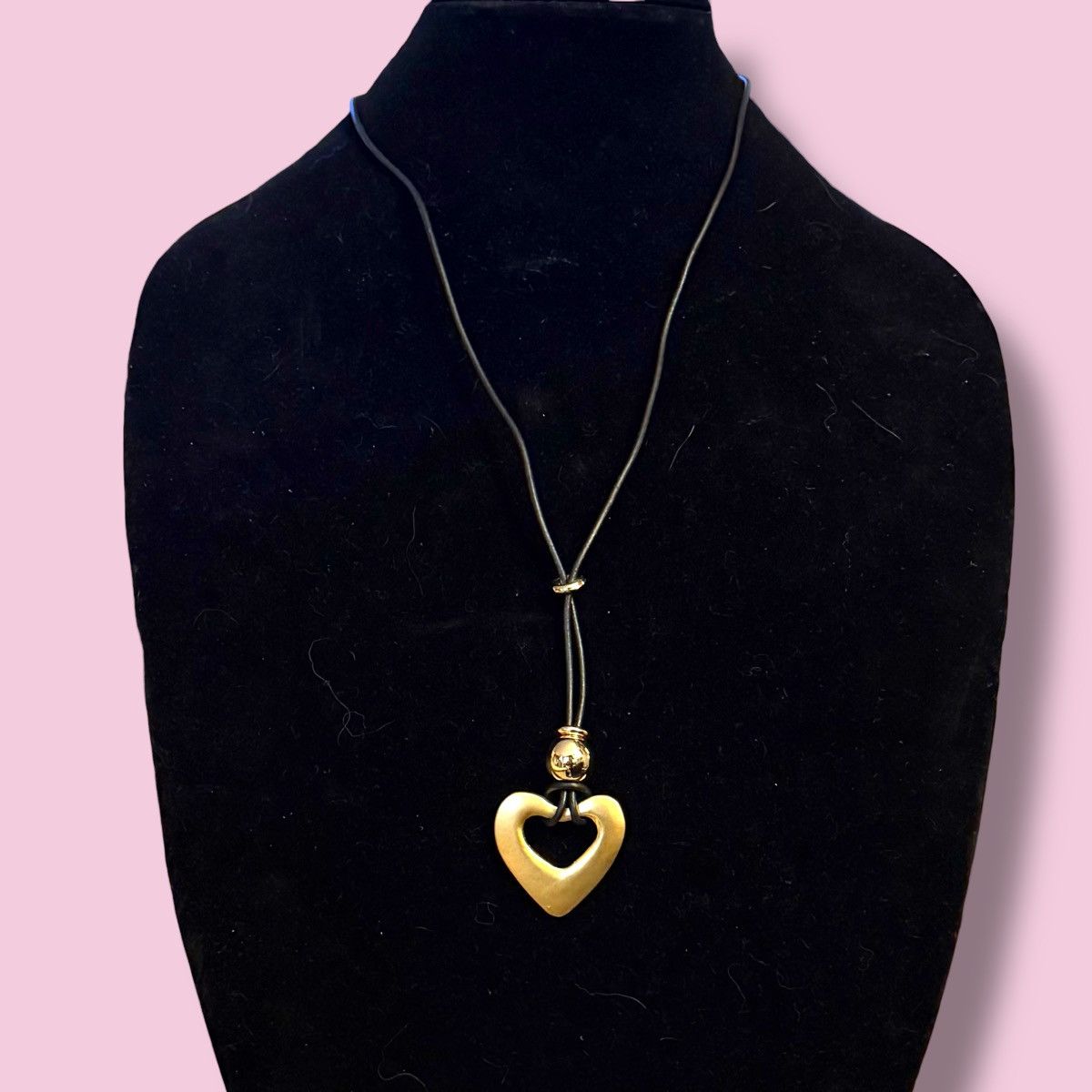 Other Black cord gold heart drop pendant necklace Size ONE SIZE - 1 Thumbnail
