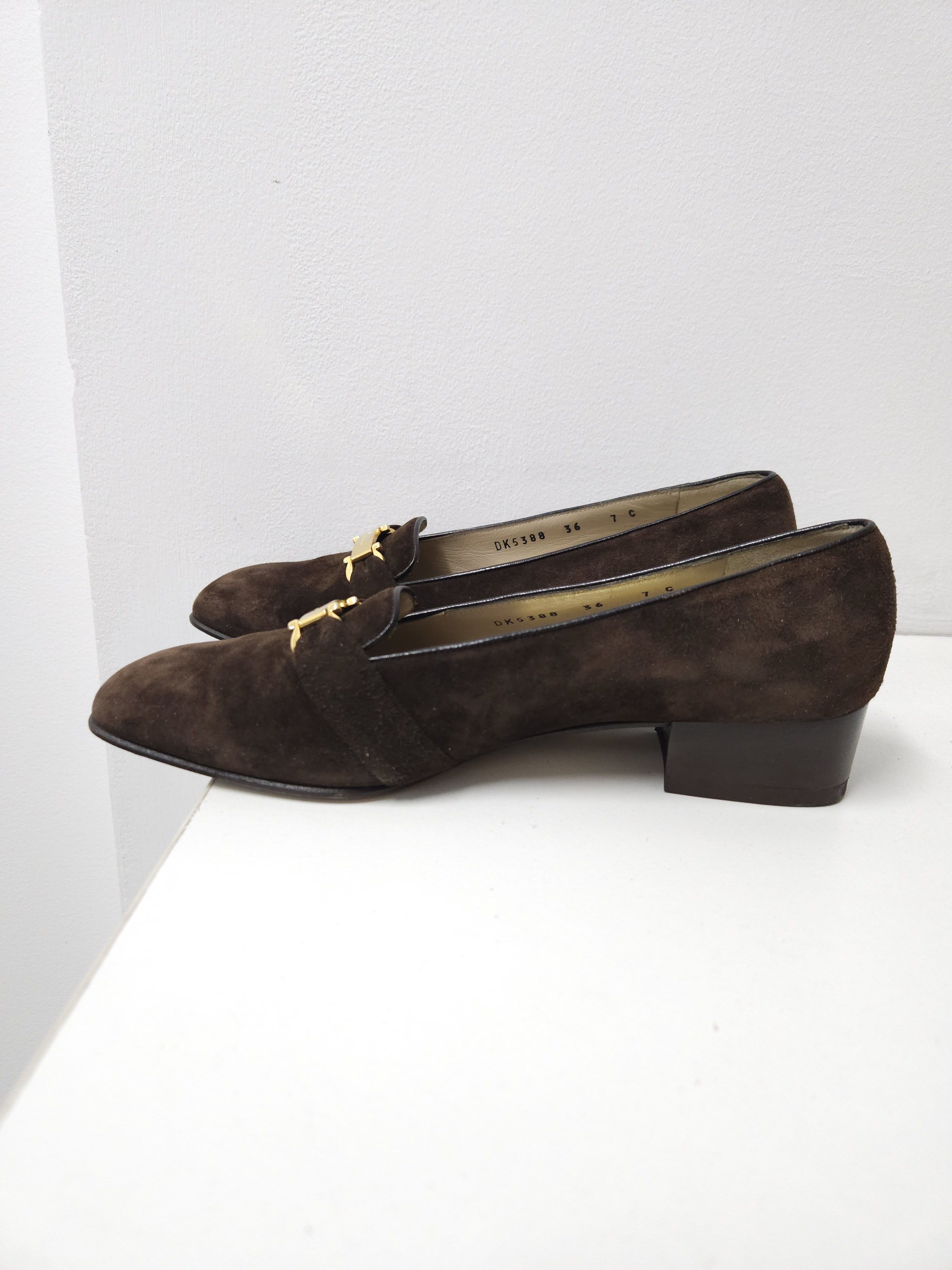 Salvatore Ferragamo Vintage Ferragamo brown suede loafers with gold hardware Size US 7 / IT 37 - 9 Thumbnail