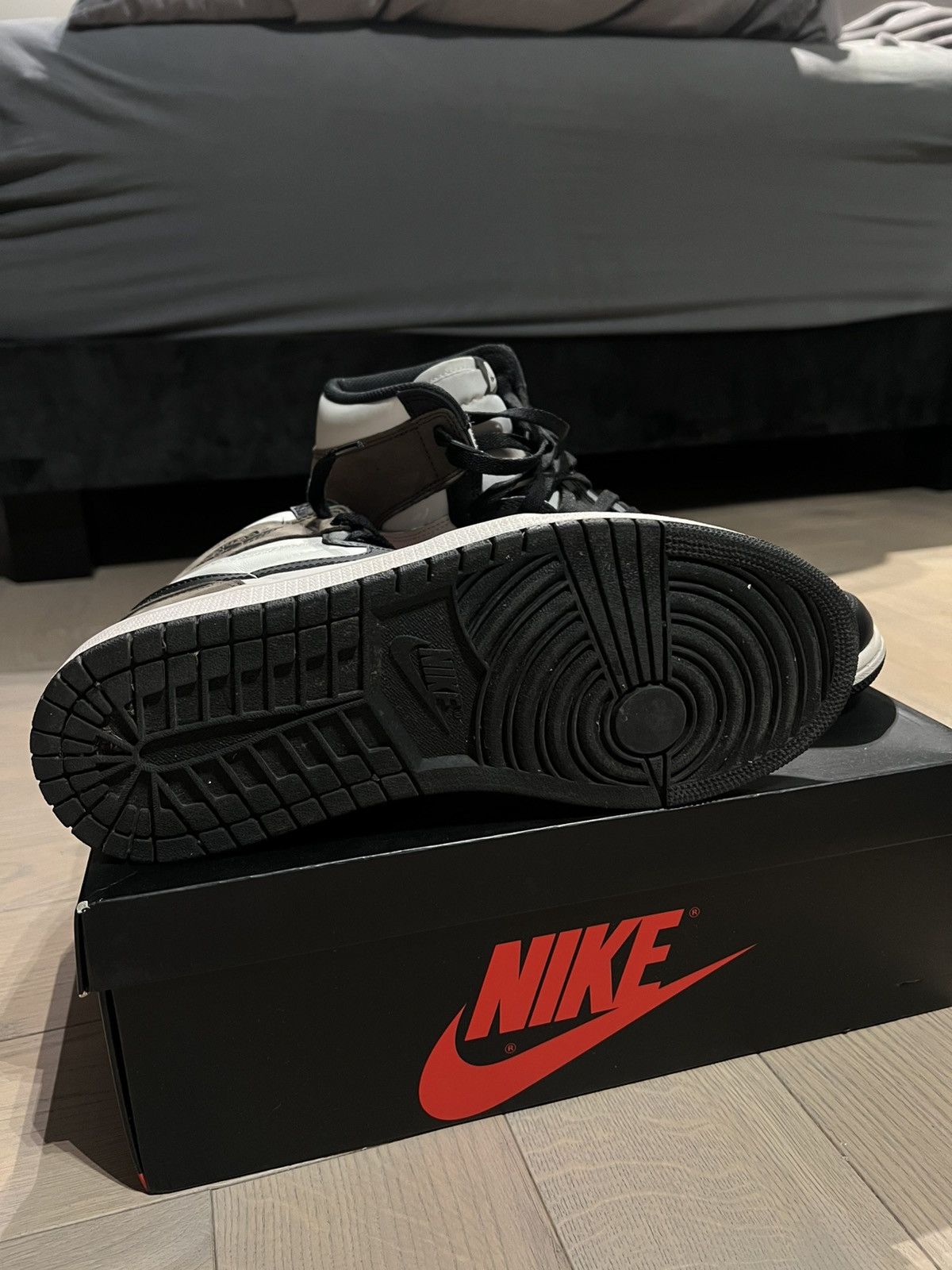 Jordan Brand × Nike Jordan 1 Mochas Size US 10 / EU 43 - 8 Thumbnail